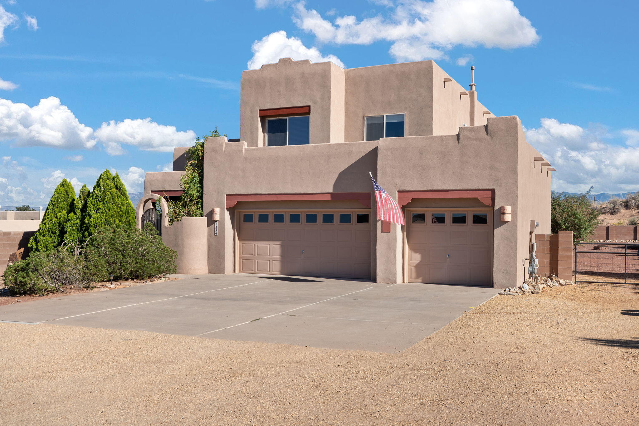 1296 MONTERREY Road NE