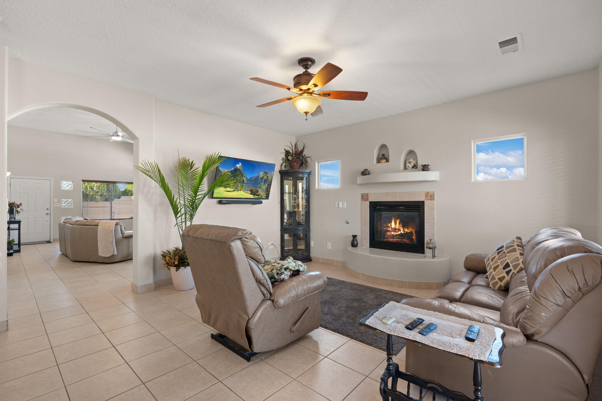 1296 MONTERREY Road NE