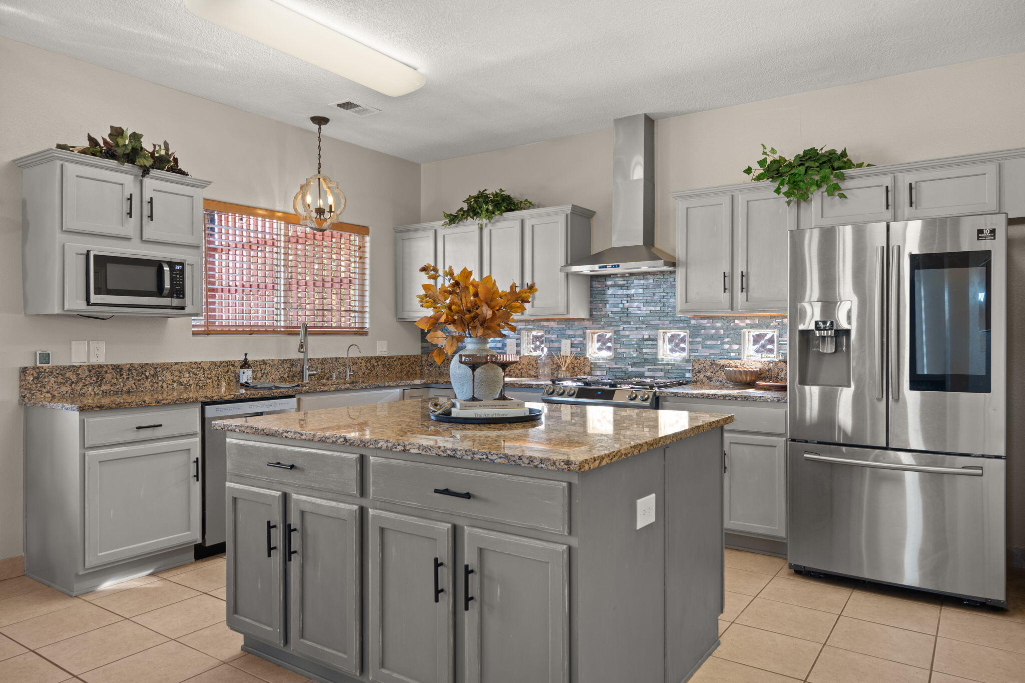 1296 MONTERREY Road NE