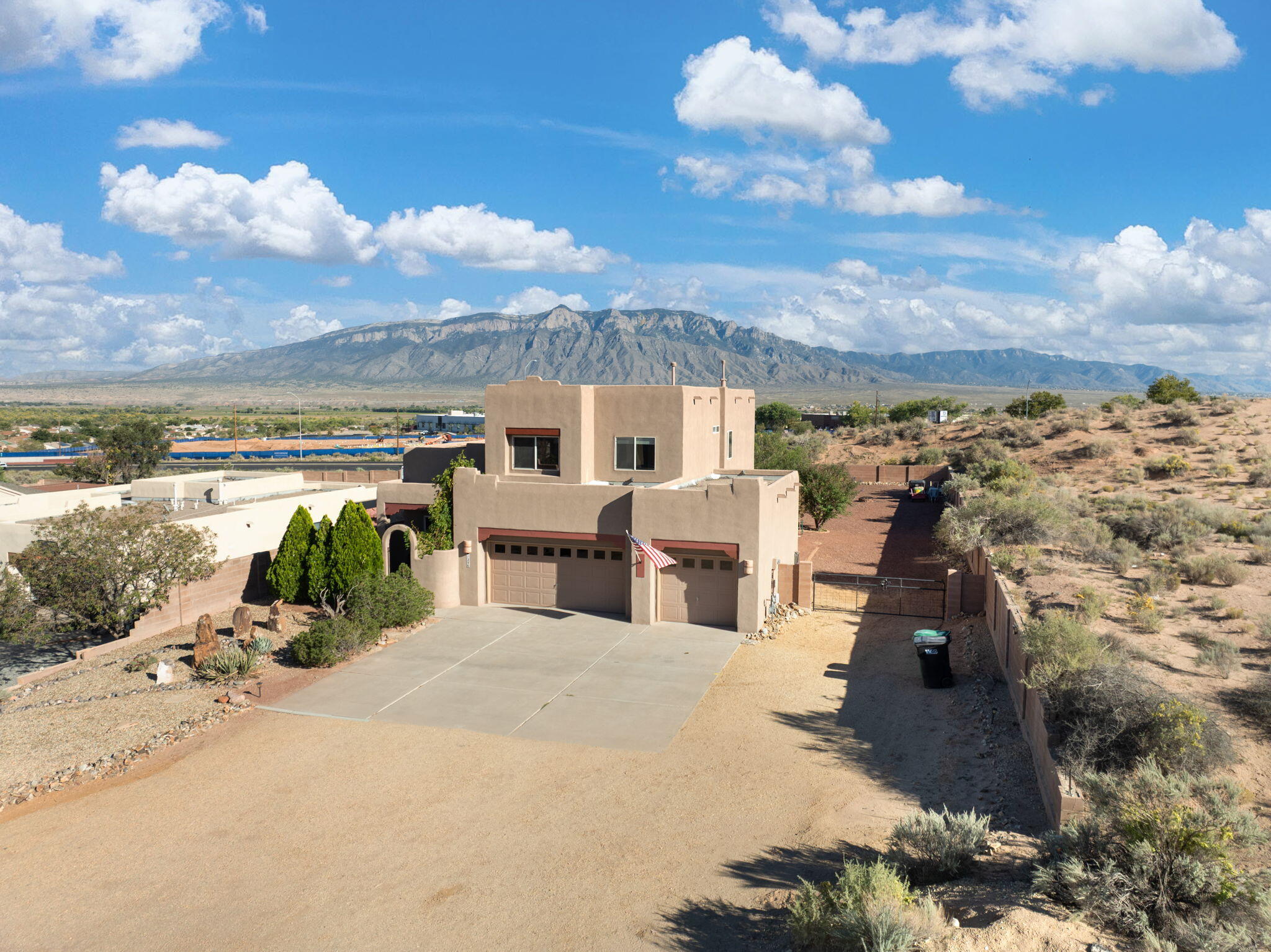 1296 MONTERREY Road NE