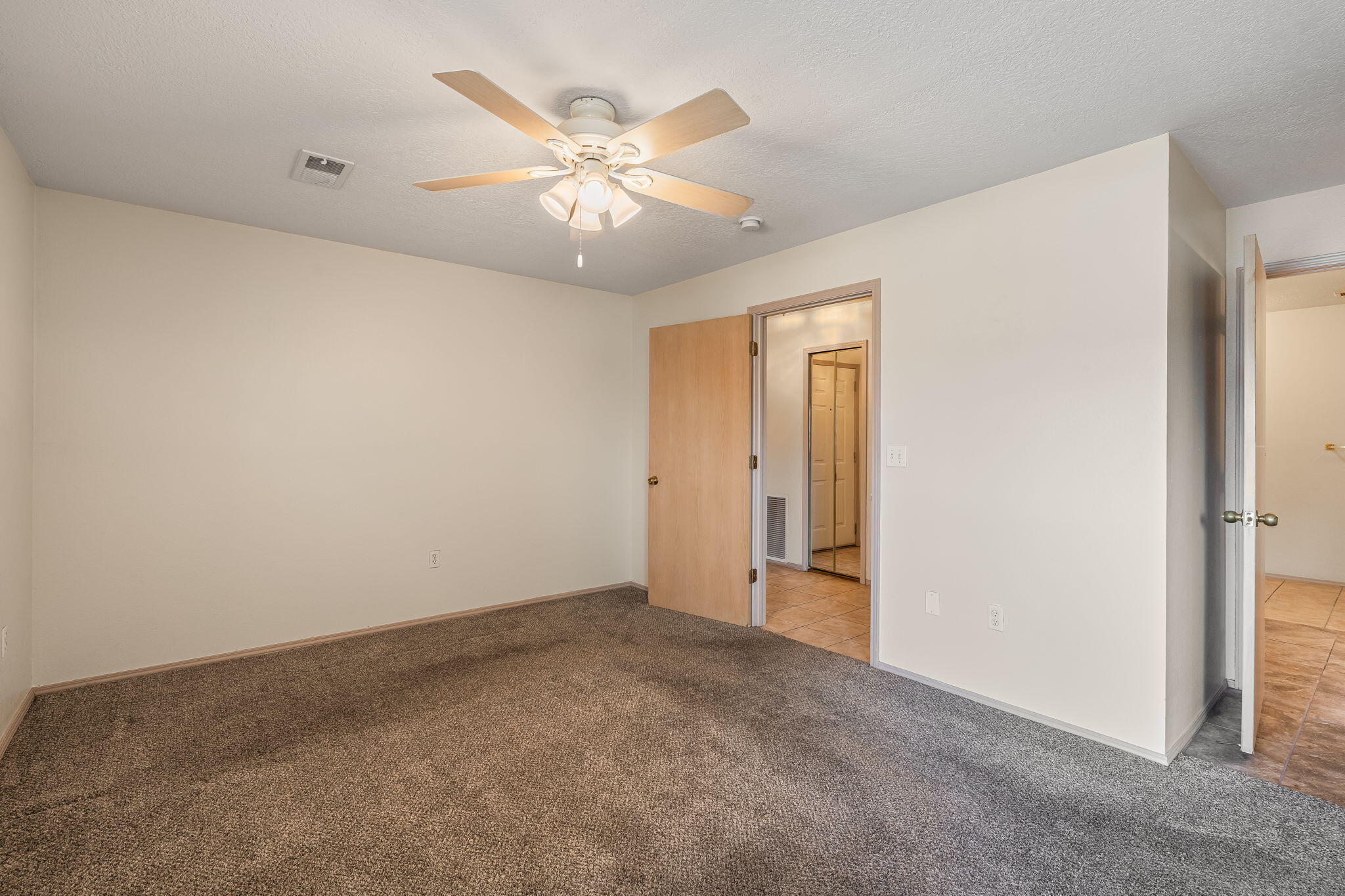 811 Country Club Drive SE APT 1B