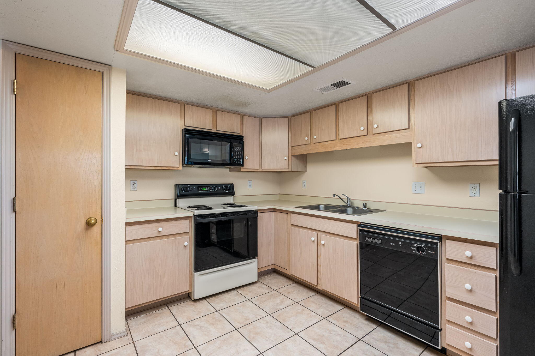 811 Country Club Drive SE APT 1B