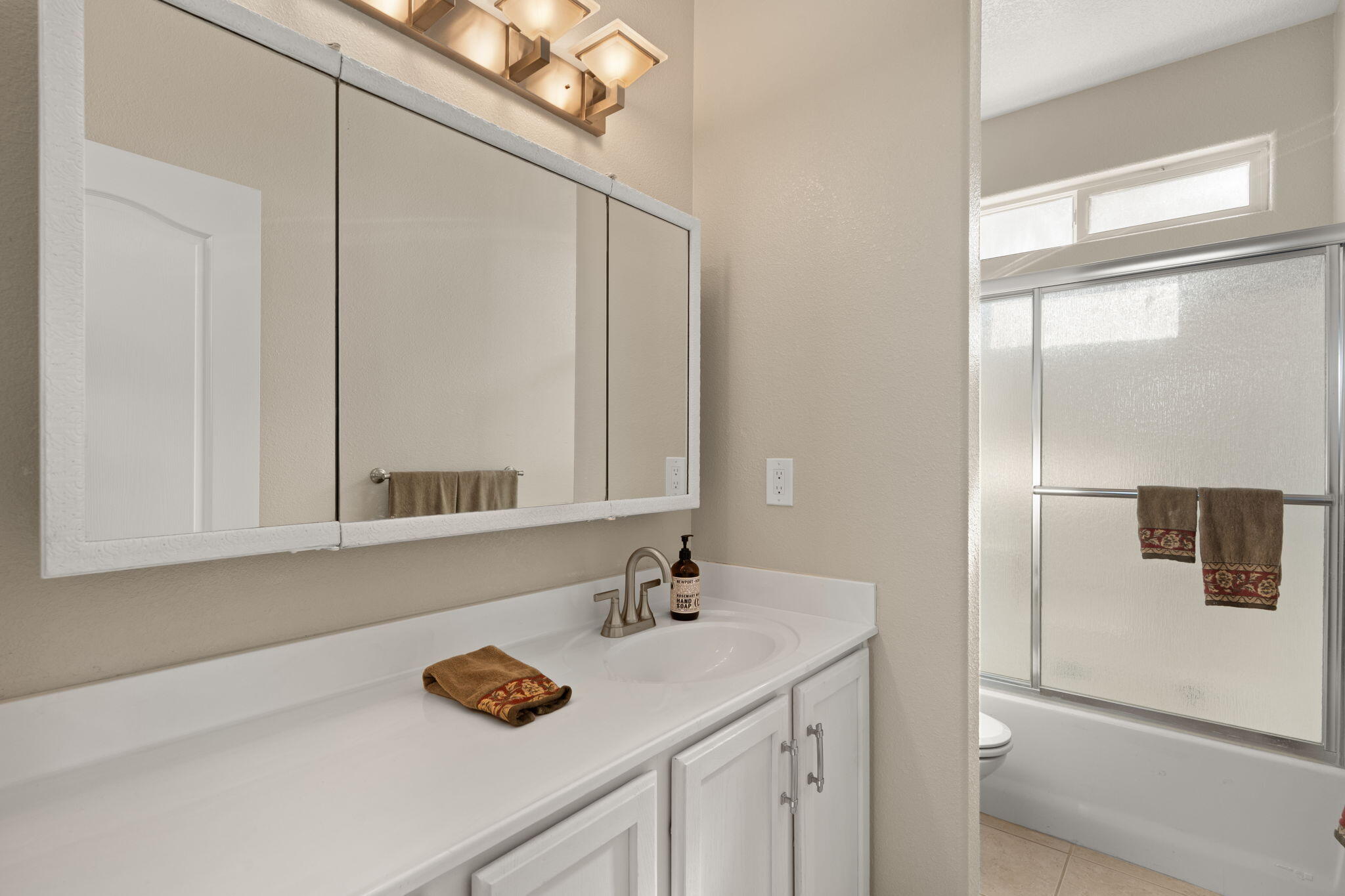 1296 Monterrey Road NE