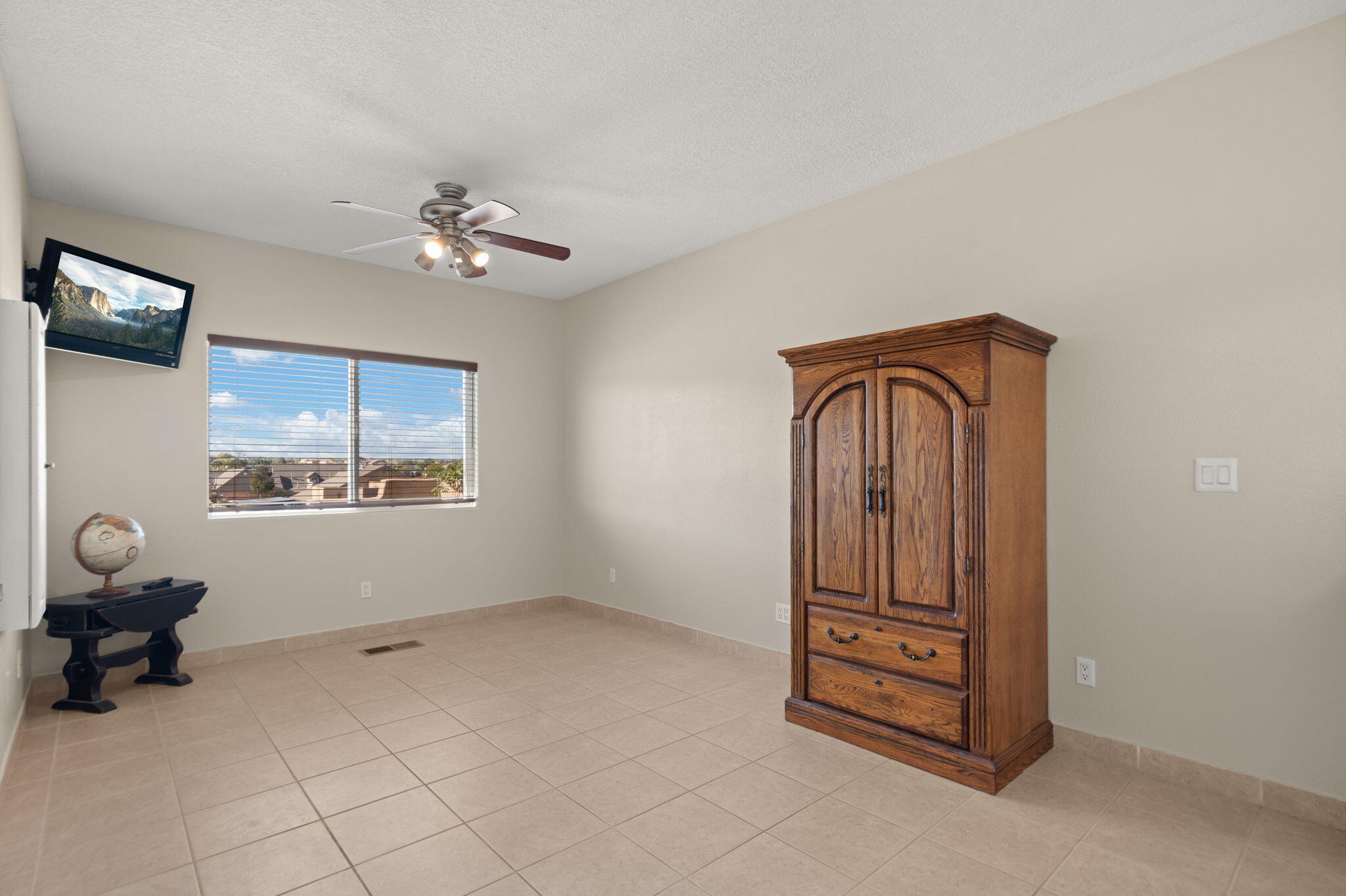 1296 Monterrey Road NE