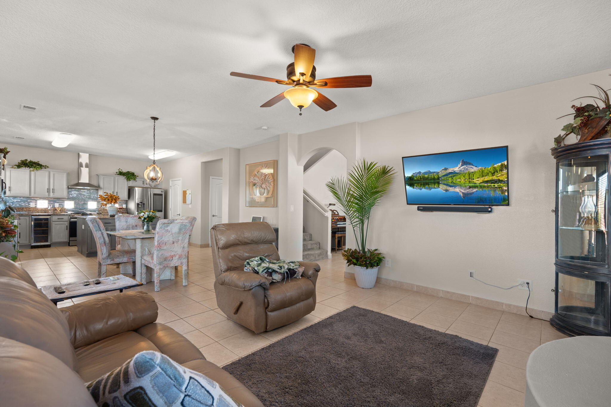 1296 Monterrey Road NE