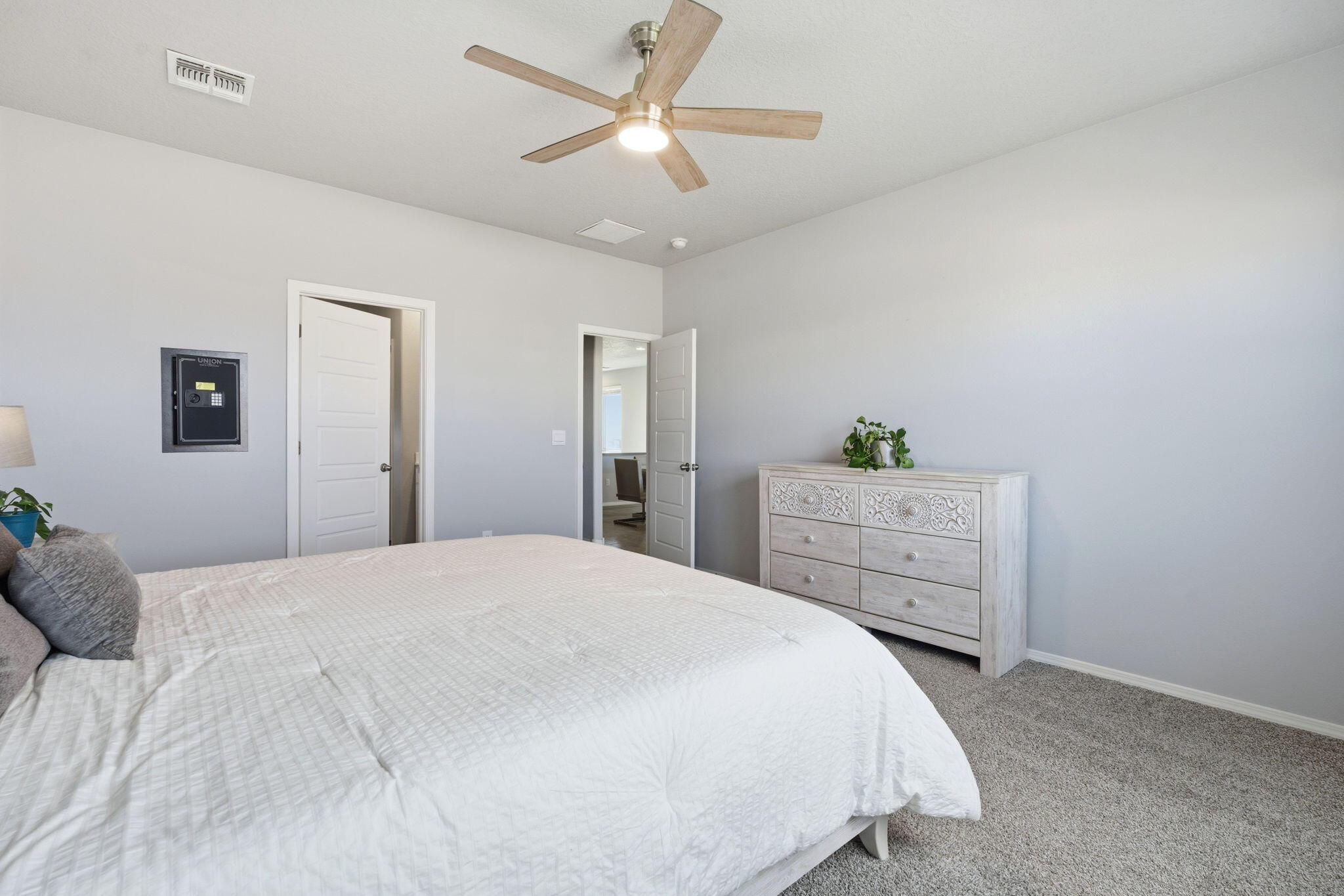 4851 Longs Peak Road NE