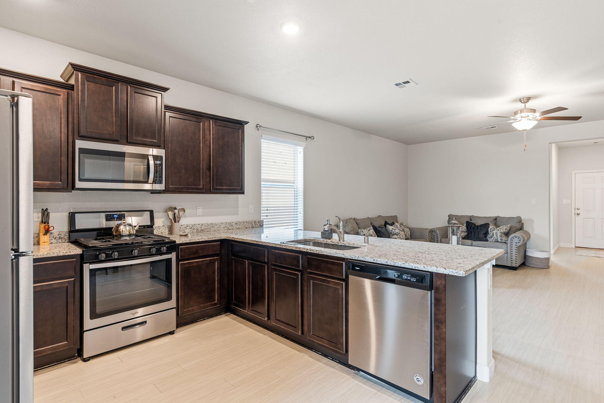 3432 Oregon Trail Road NE