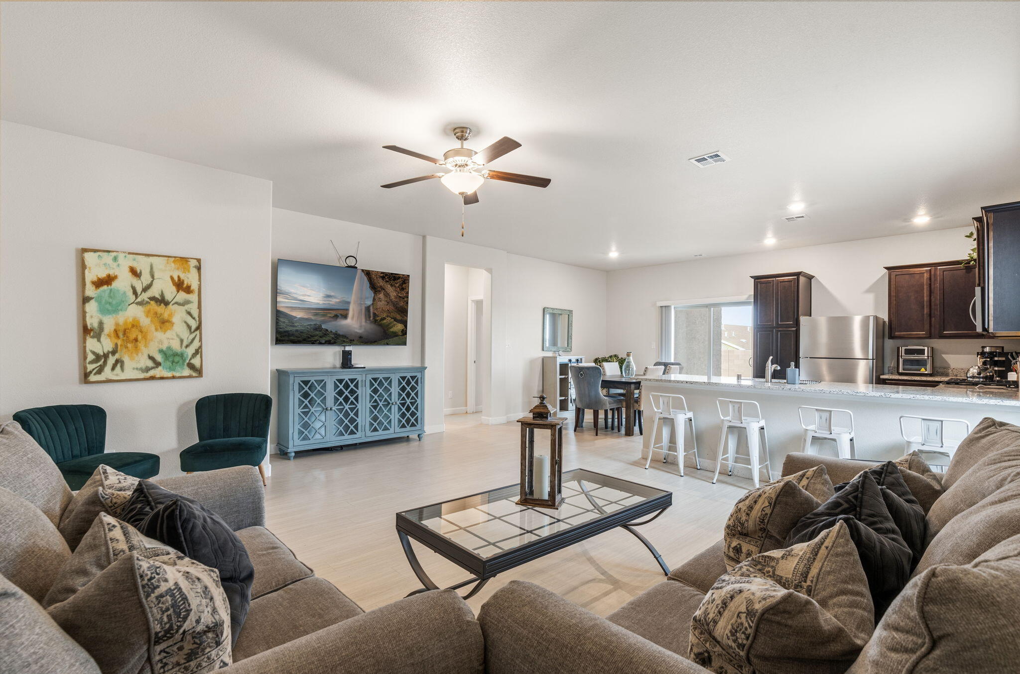 3432 Oregon Trail Road NE