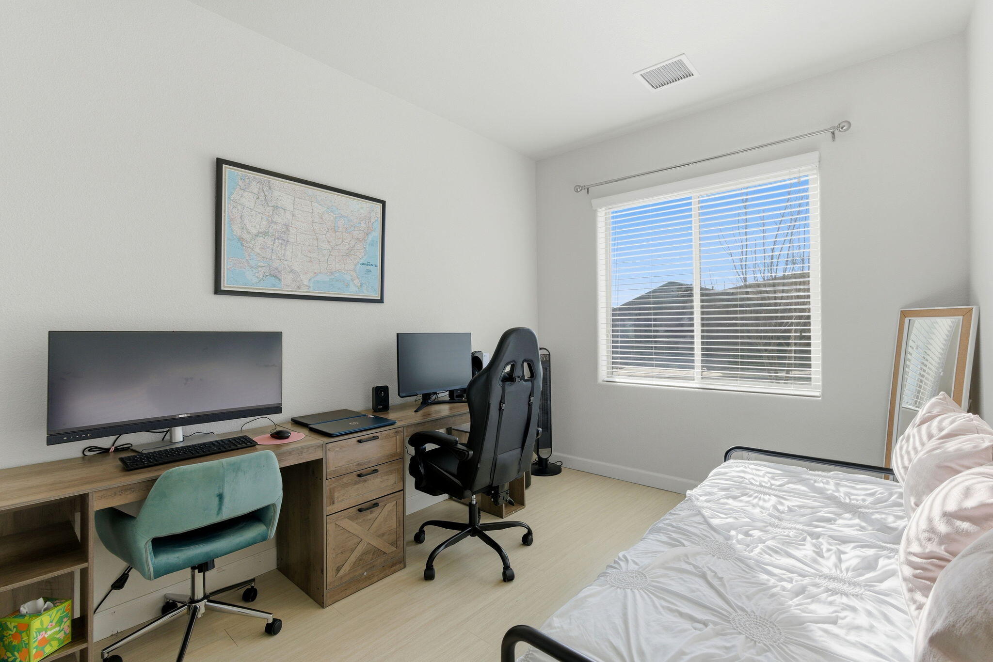 3432 Oregon Trail Road NE