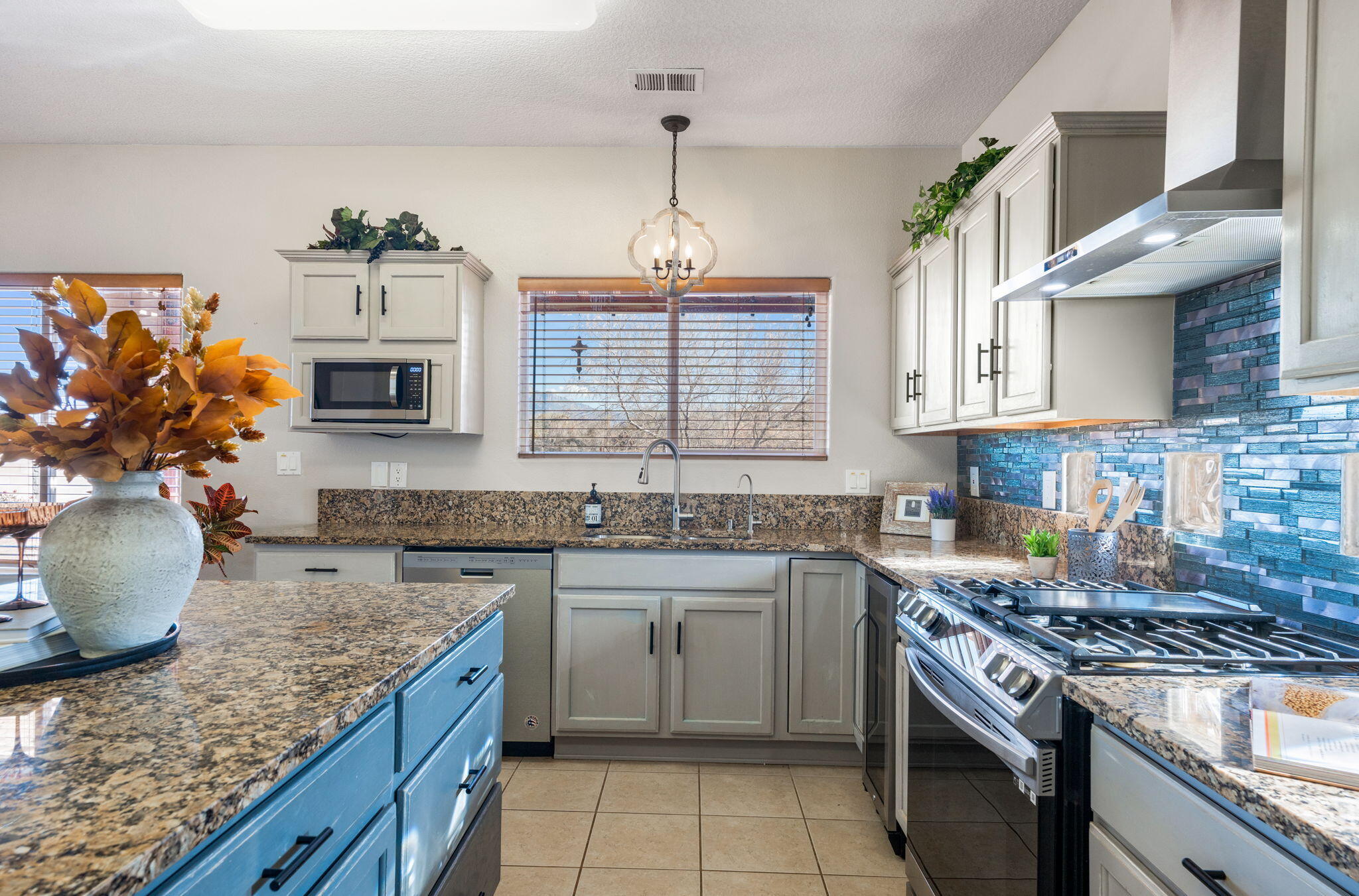 1296 Monterrey Road NE