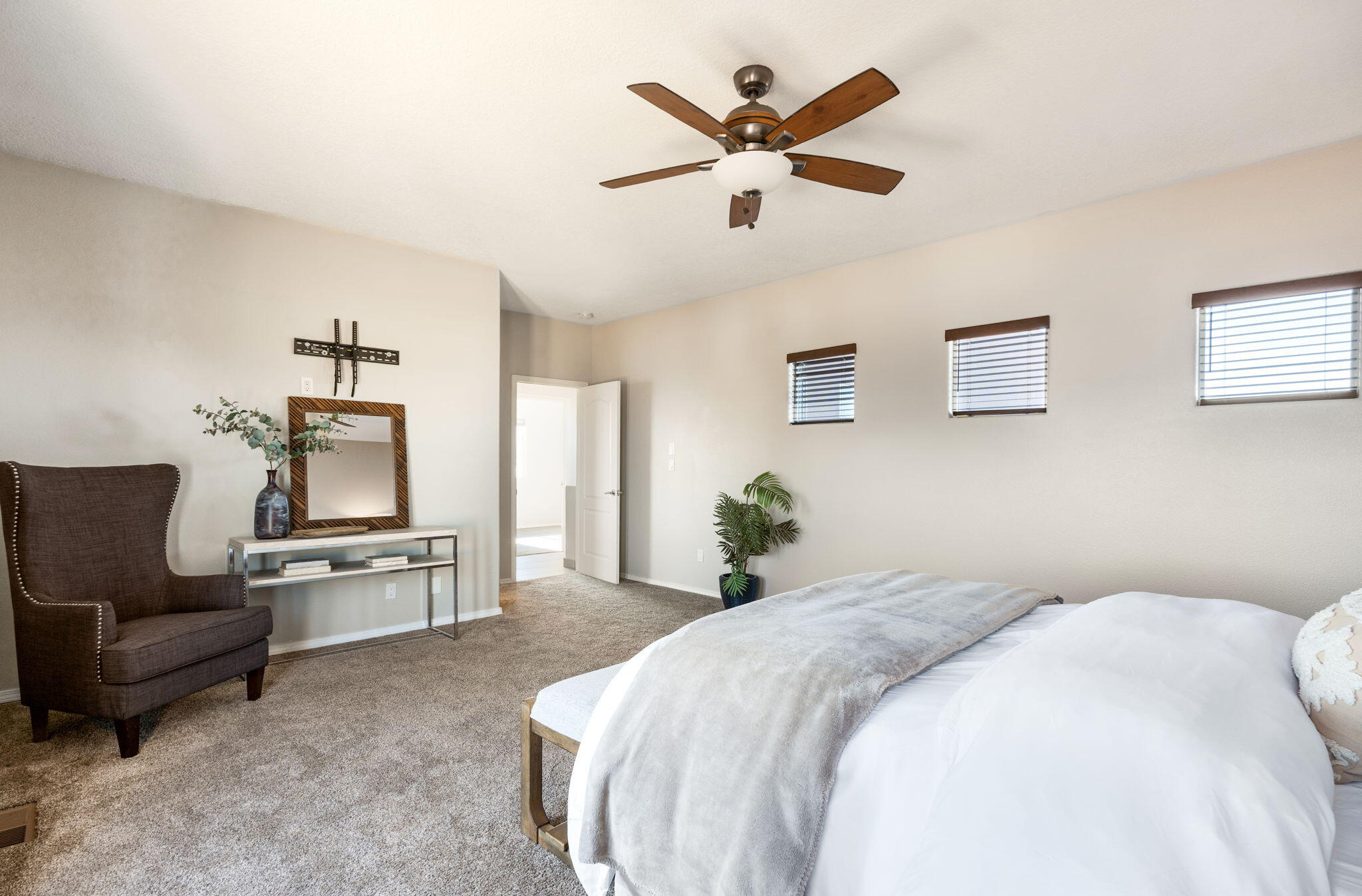 1296 Monterrey Road NE