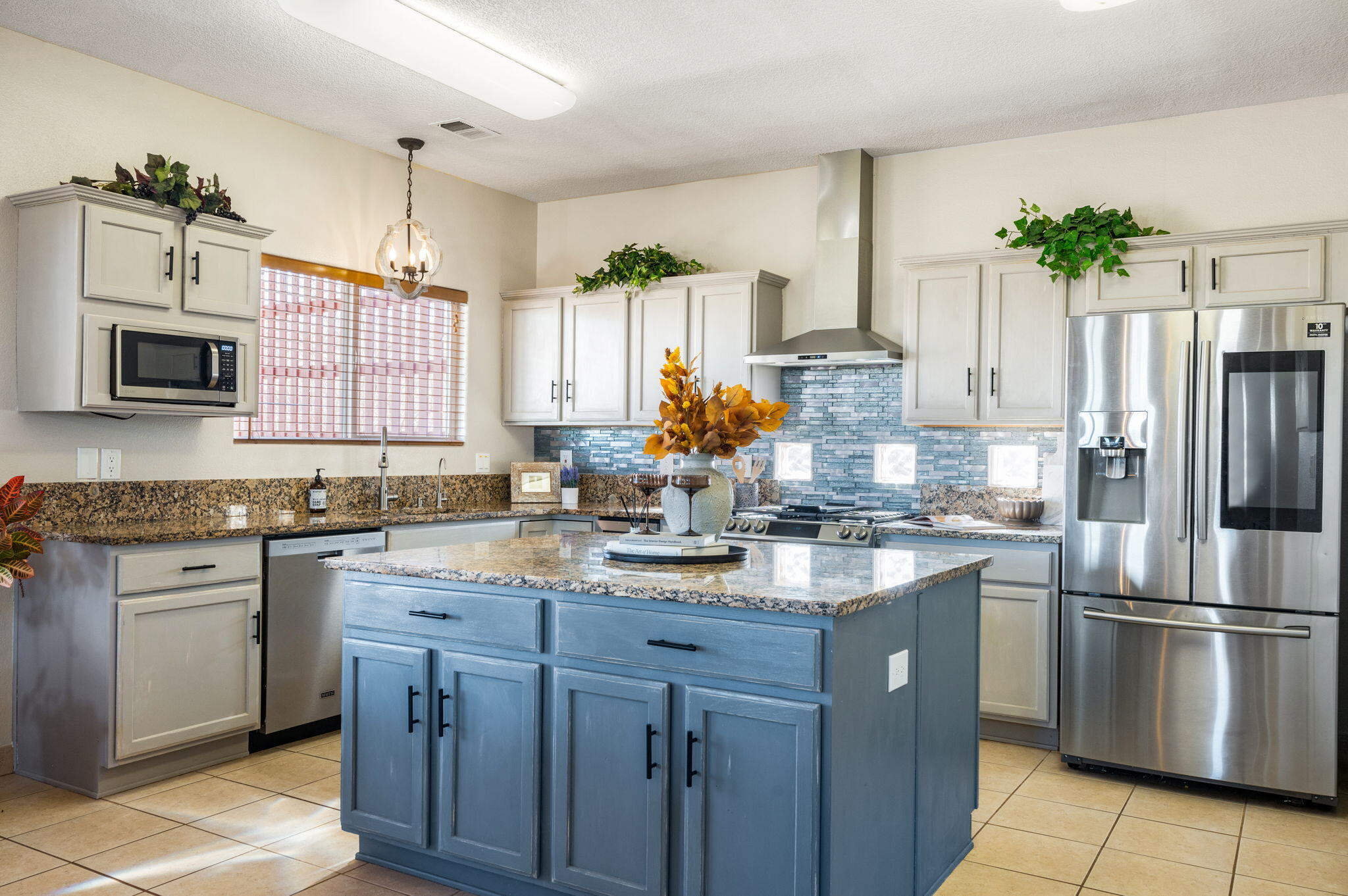 1296 Monterrey Road NE