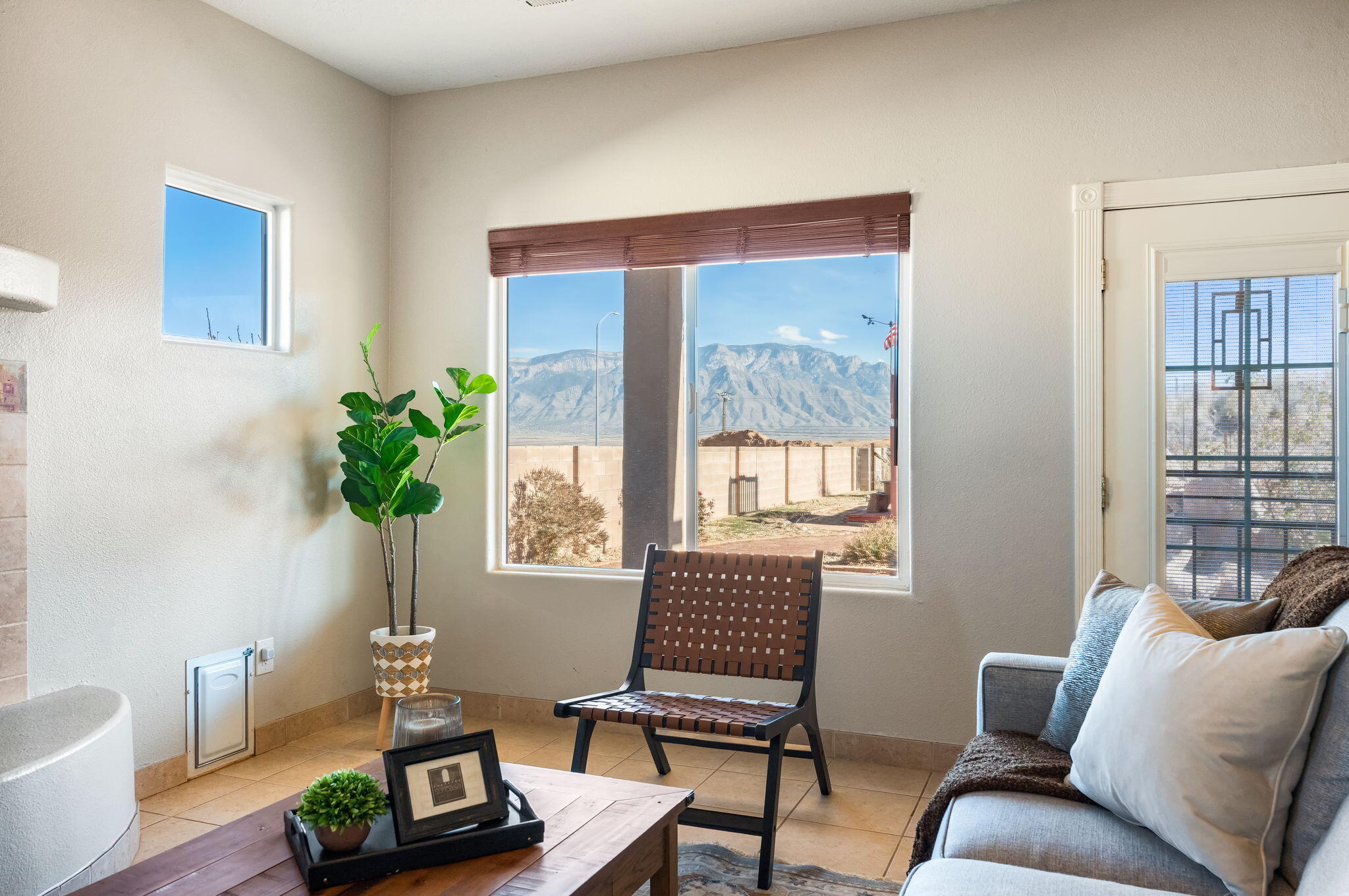 1296 Monterrey Road NE