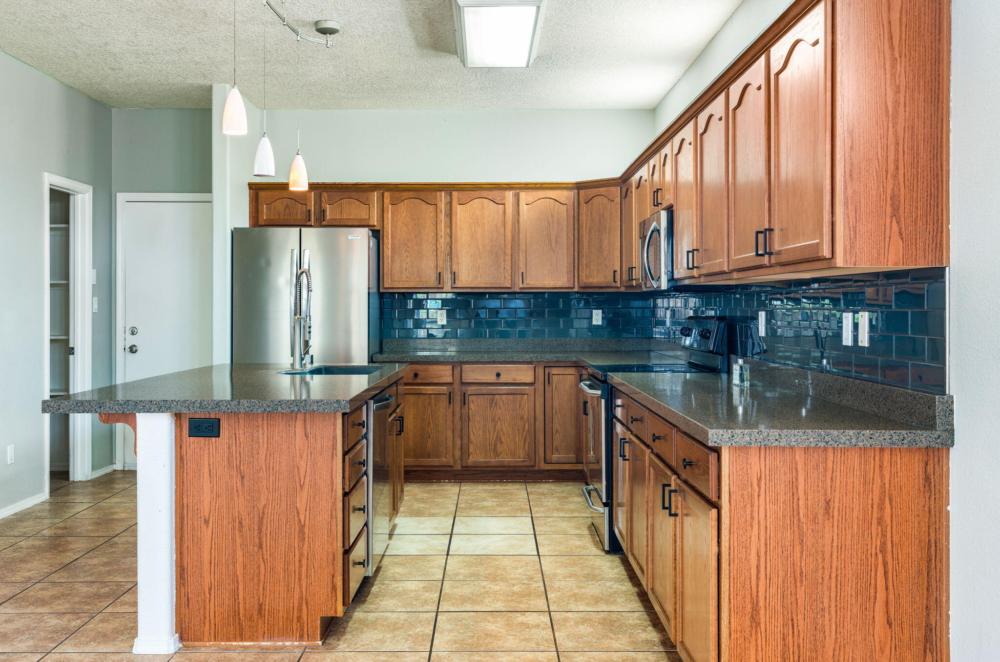 9935 Bradford Place NW