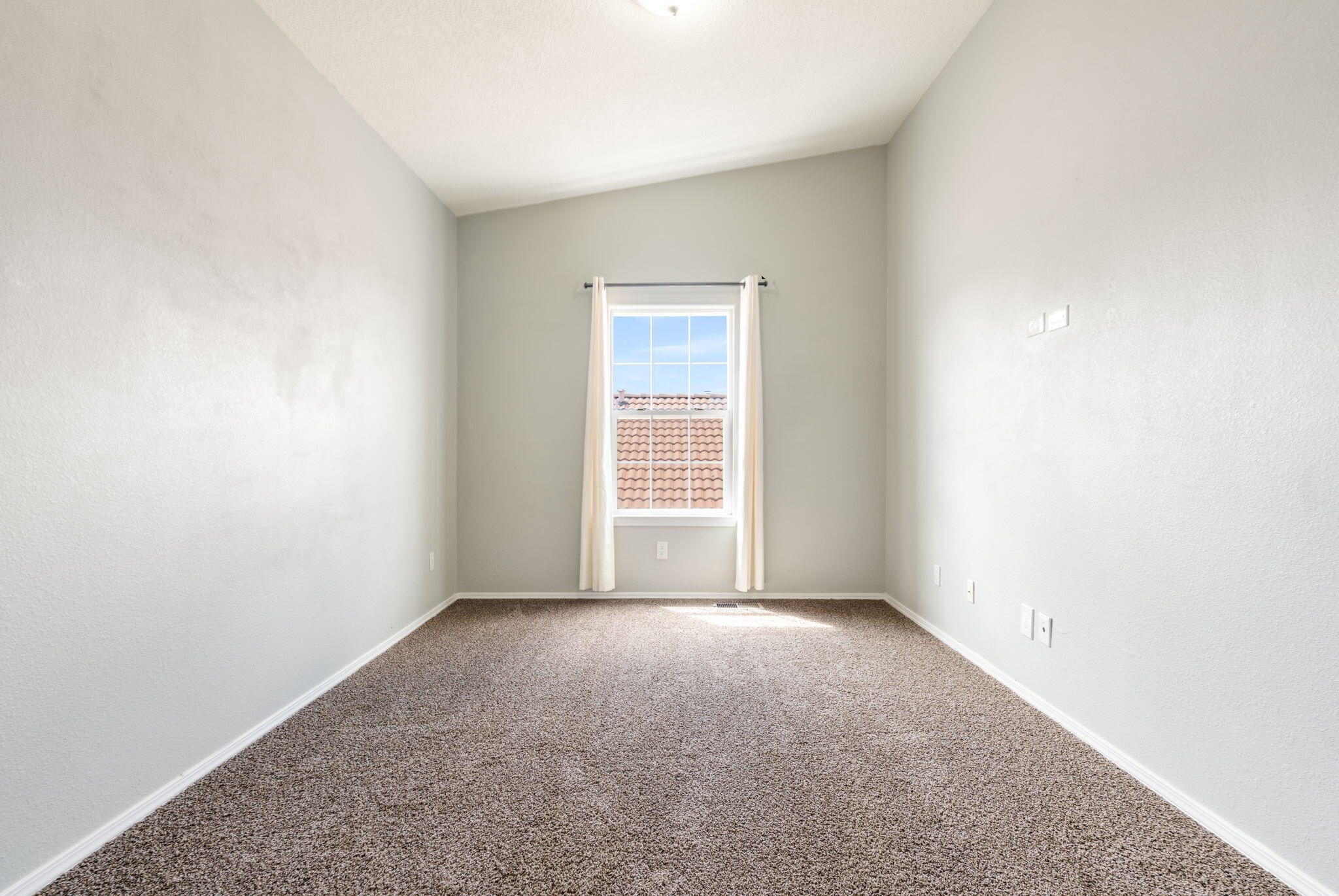 9935 Bradford Place NW