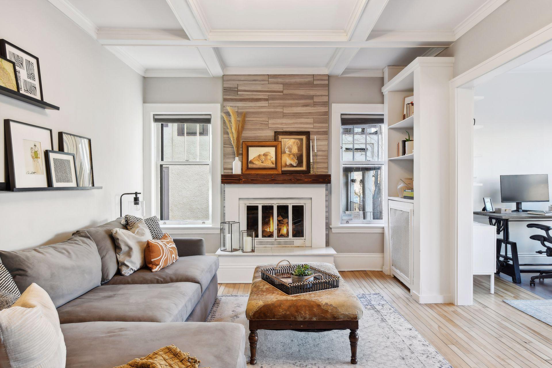 1925 Dupont Avenue S Unit: 10