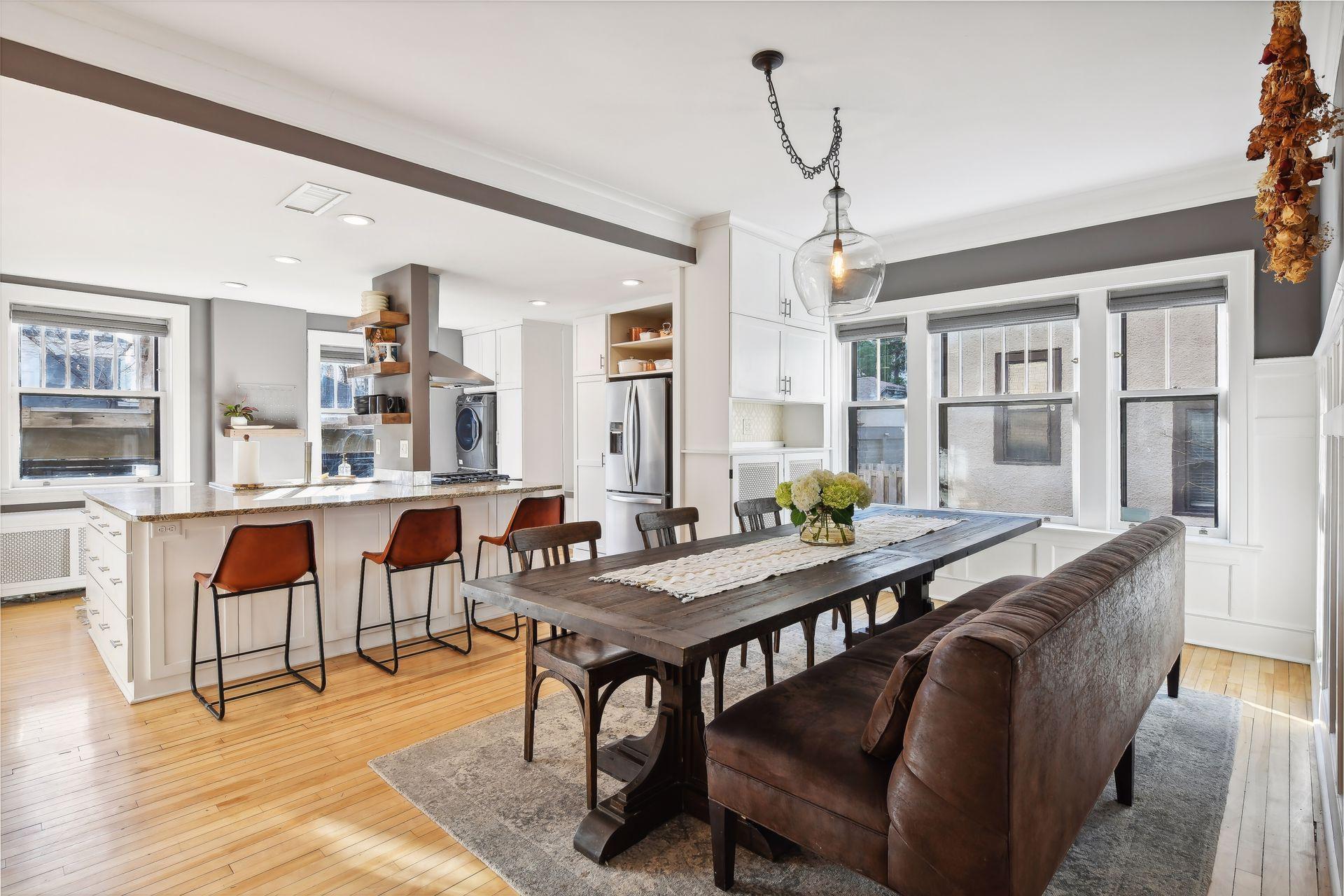 1925 Dupont Avenue S Unit: 10