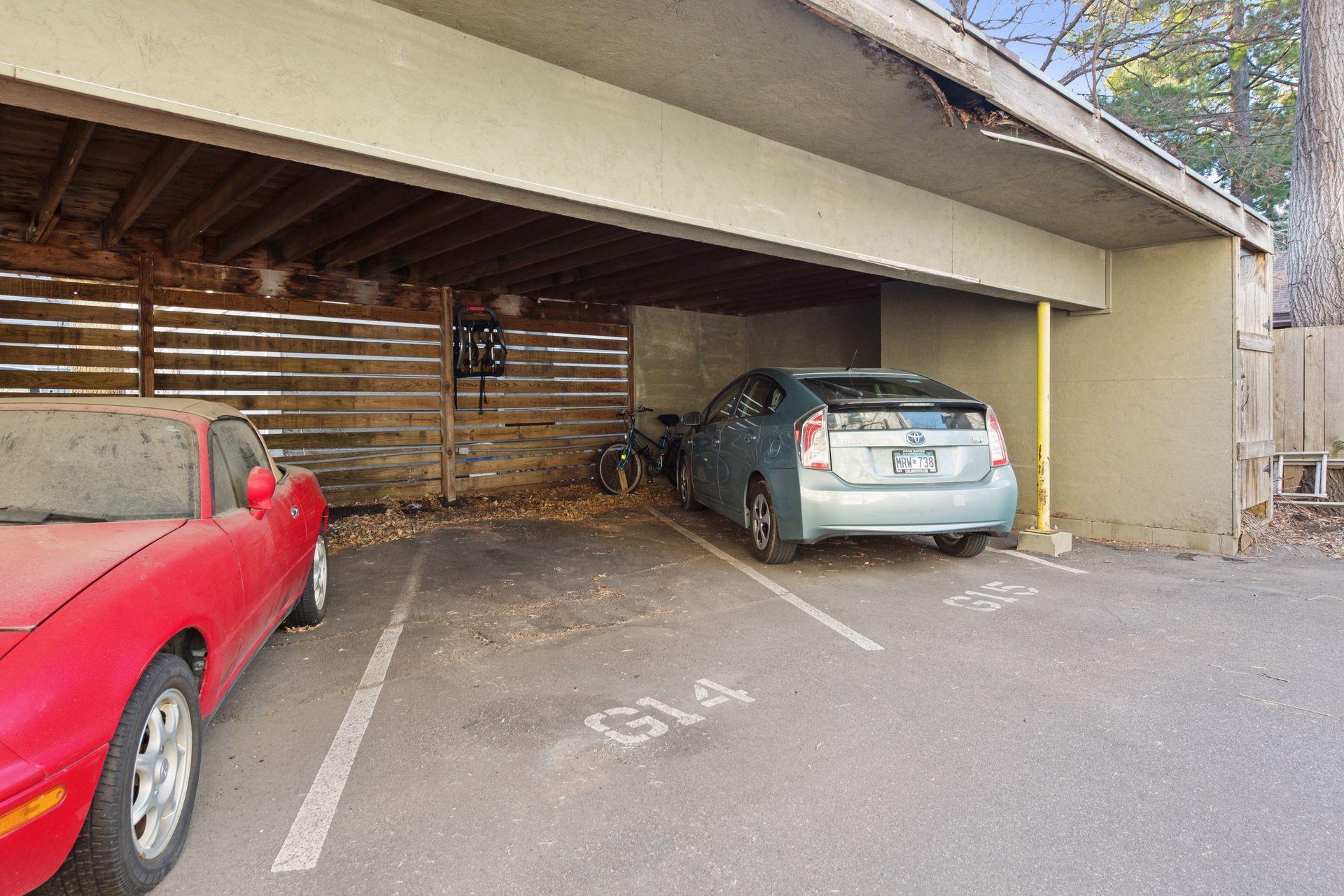 1925 Dupont Avenue S Unit: 10