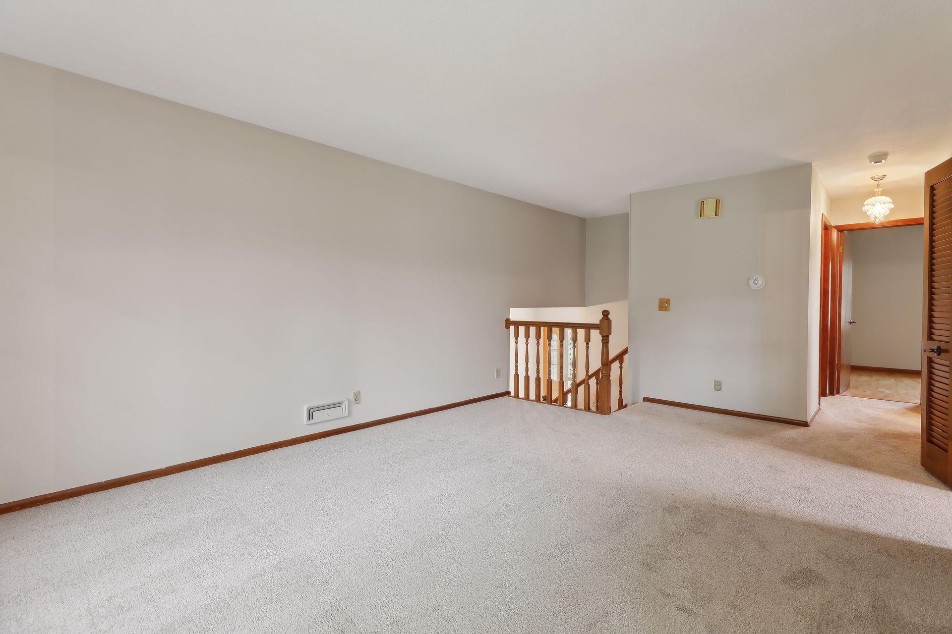 944 Redwell Lane