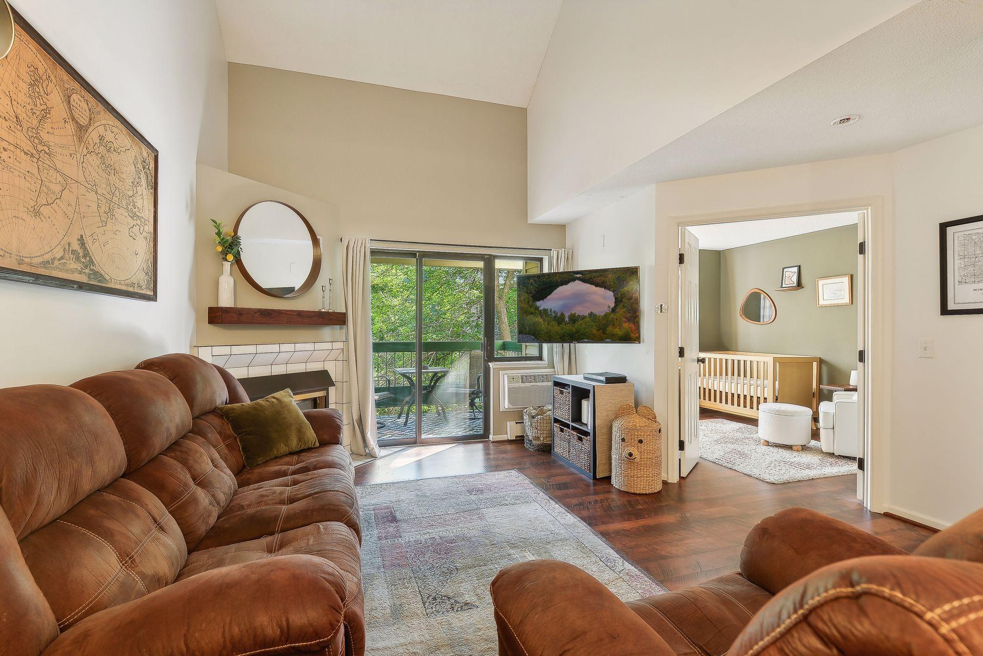 7609 Edinborough Way Unit: 4313