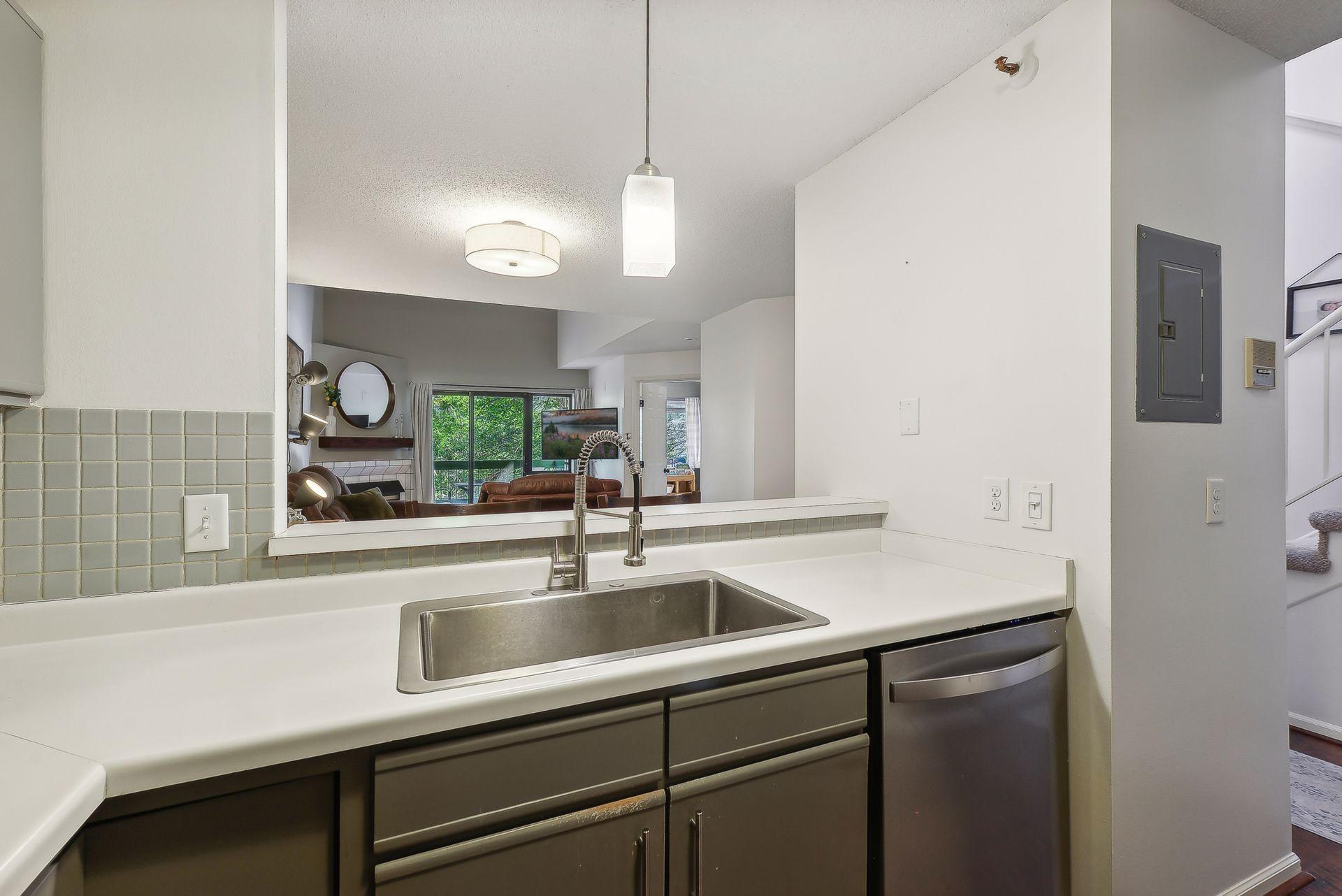 7609 Edinborough Way Unit: 4313