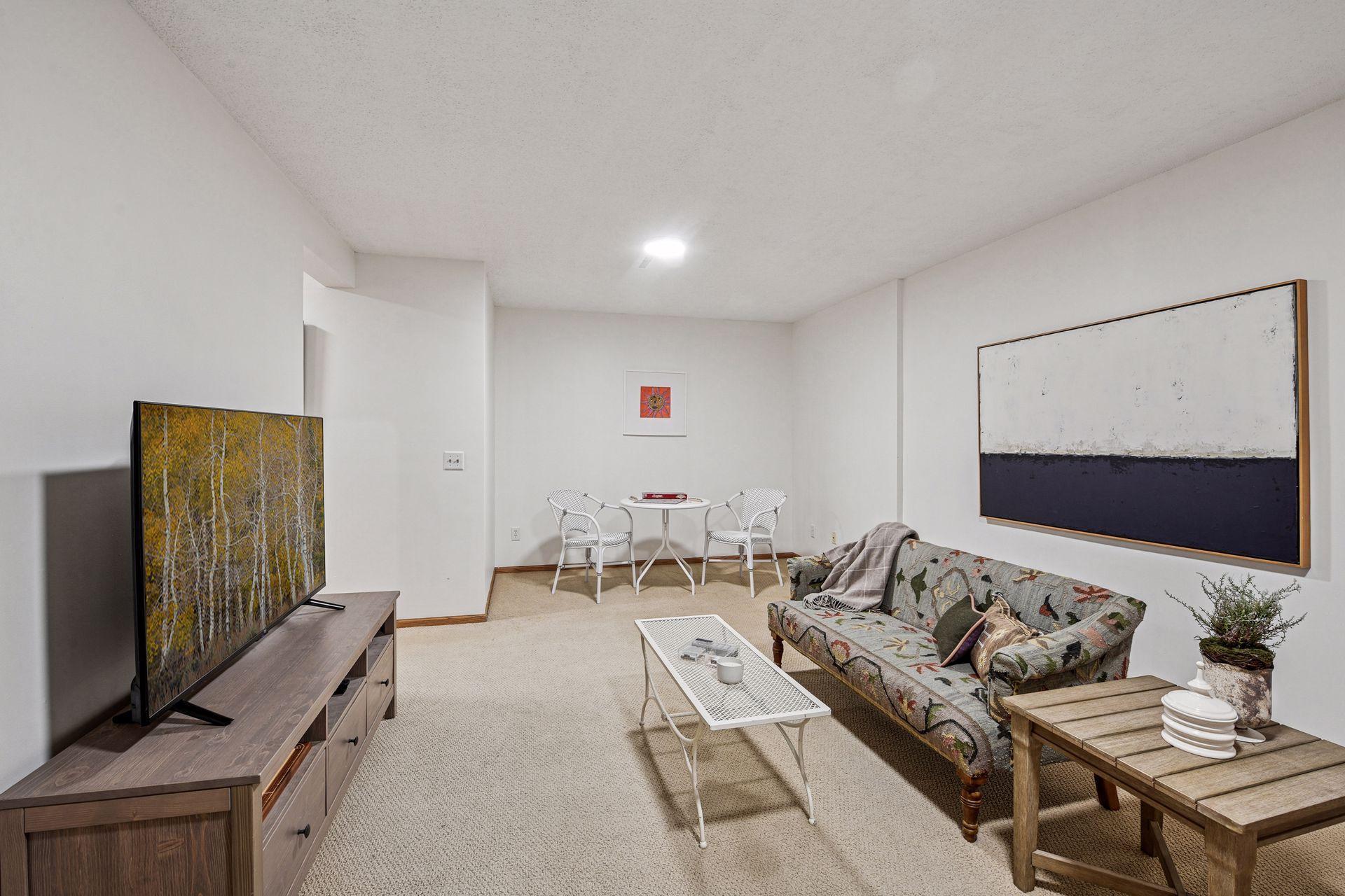 8537 Braxton Drive