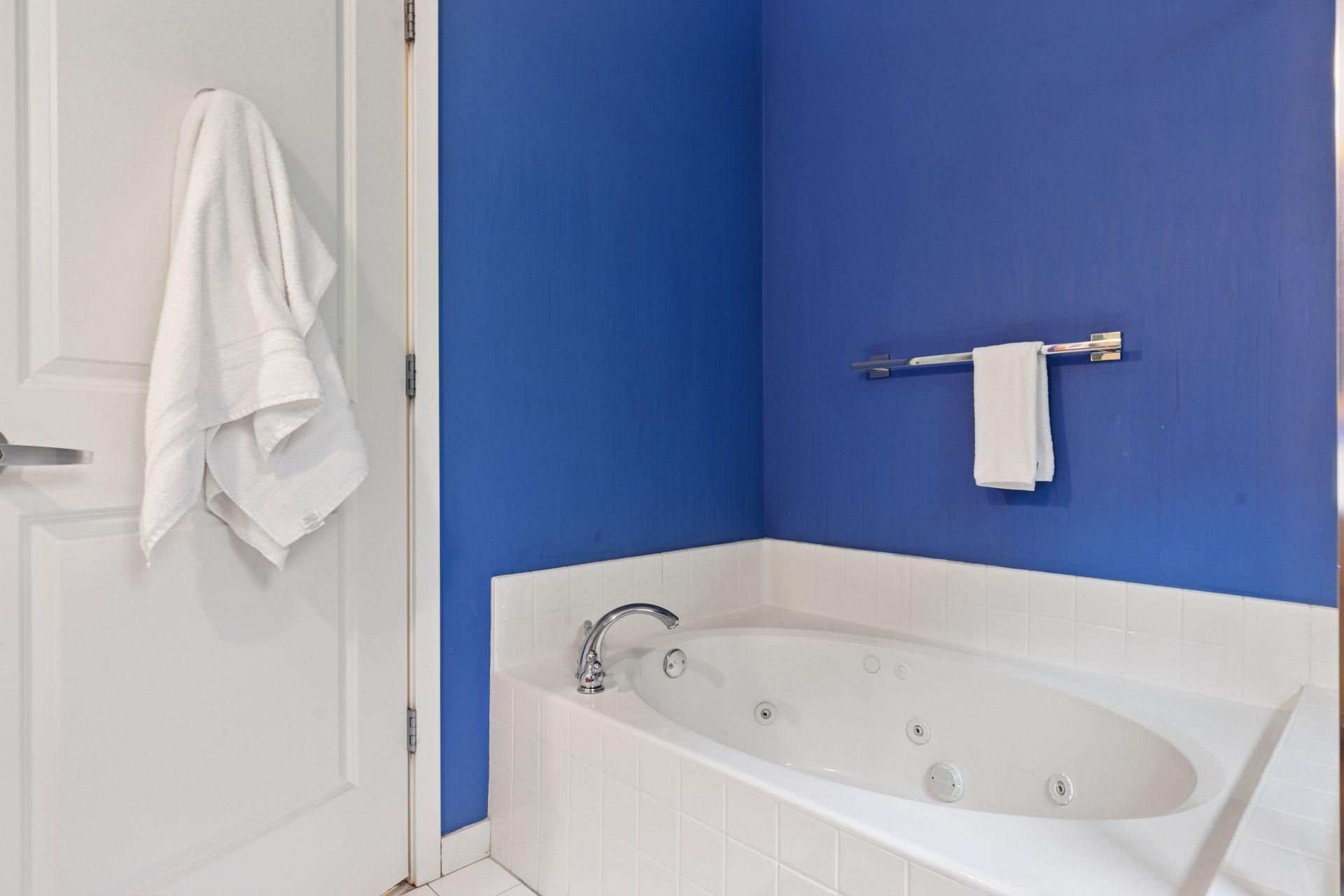 209 8th Street E Unit: 113