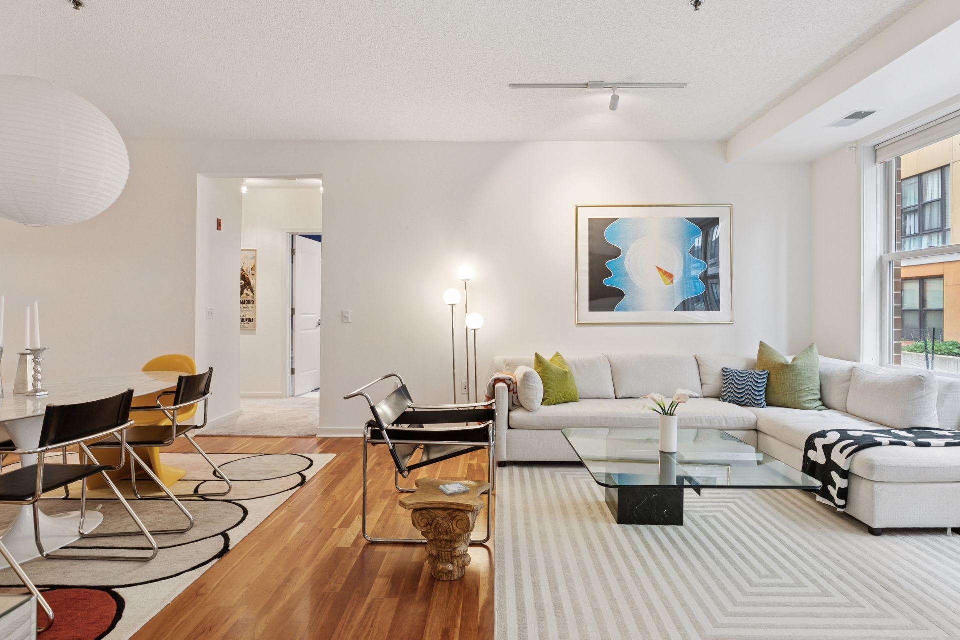 209 8th Street E Unit: 113