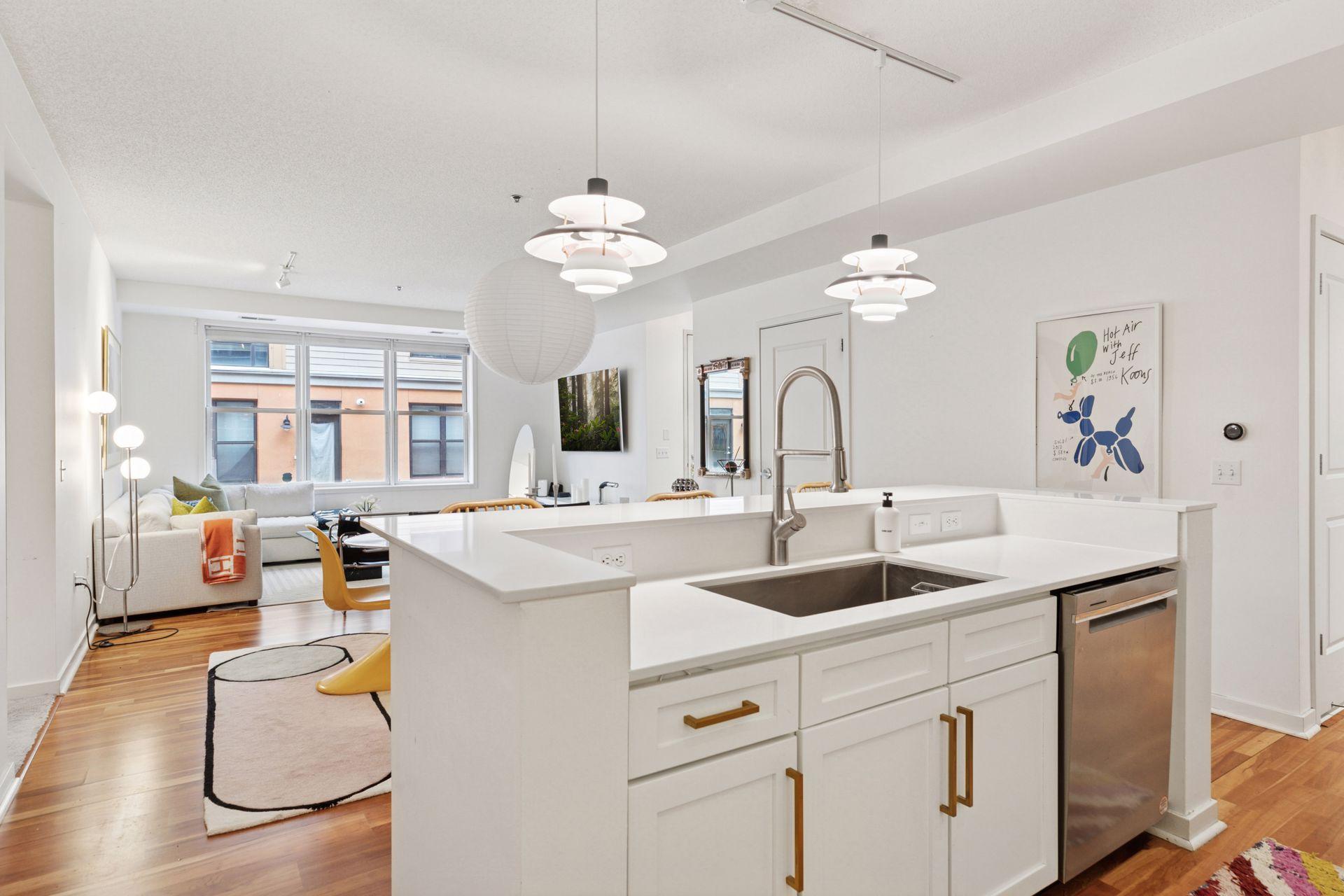 209 8th Street E Unit: 113