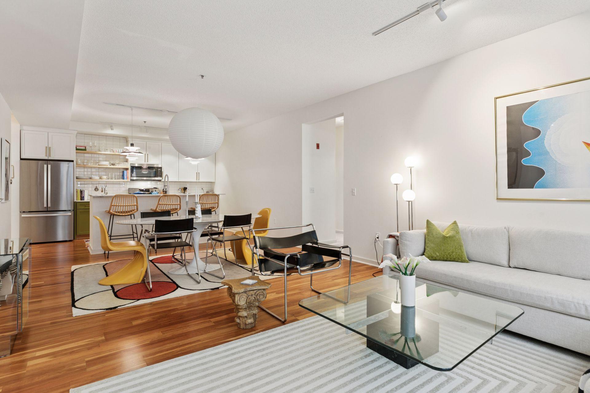 209 8th Street E Unit: 113