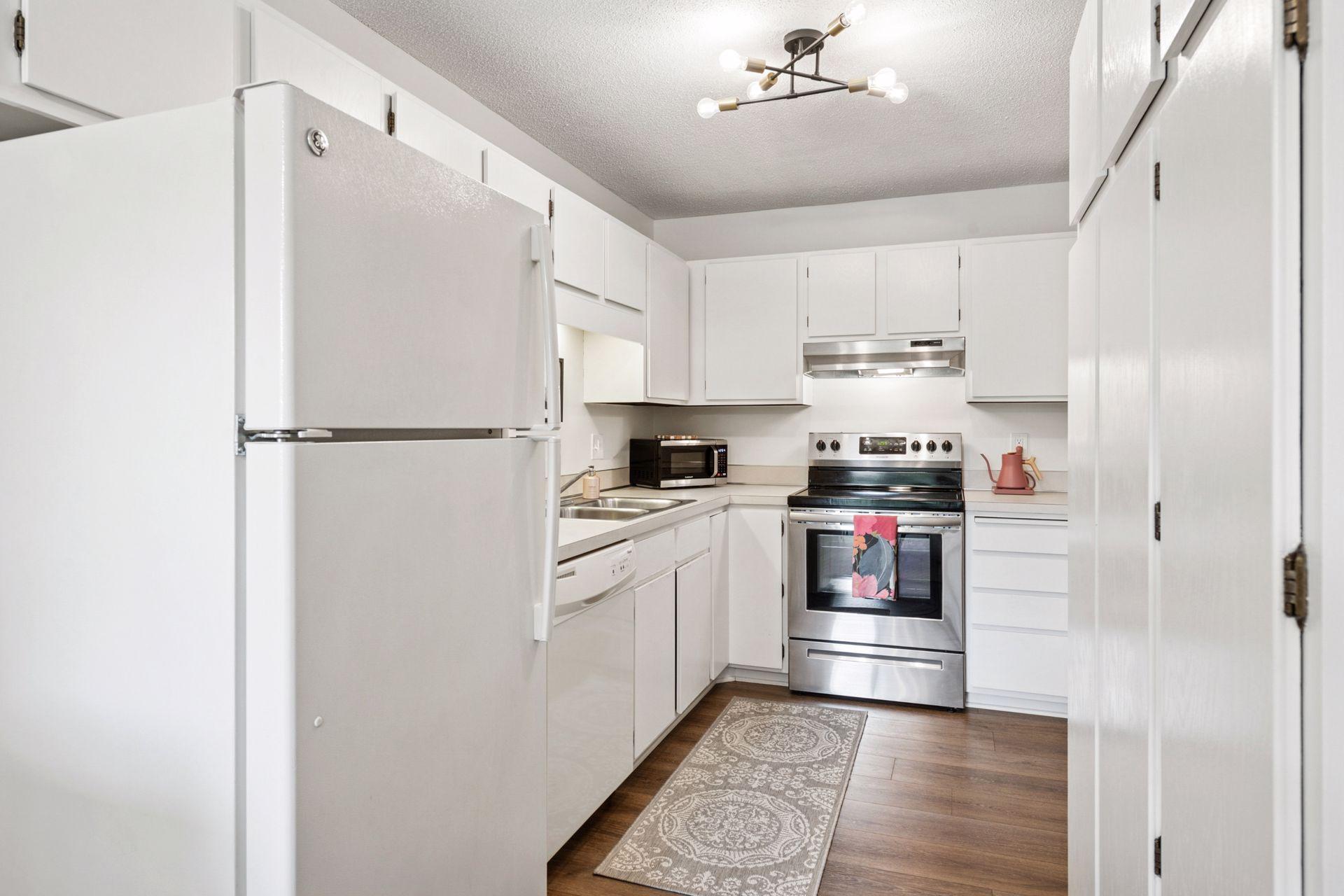 7501 W 101st Street Unit: 305