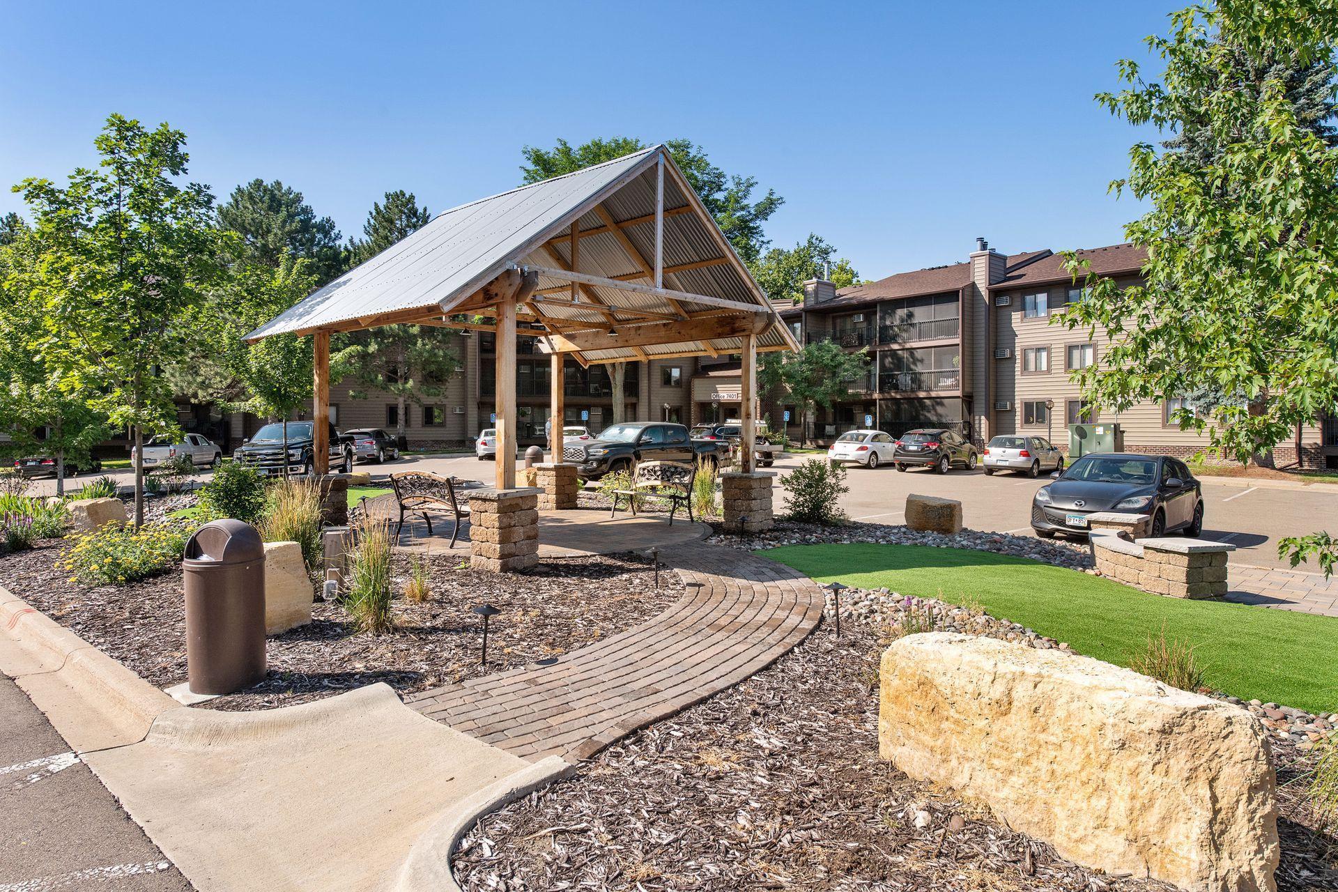 7501 W 101st Street Unit: 305