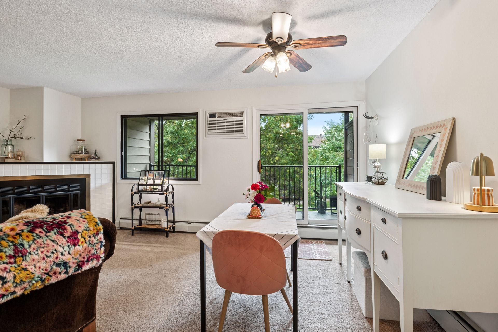 7501 W 101st Street Unit: 305