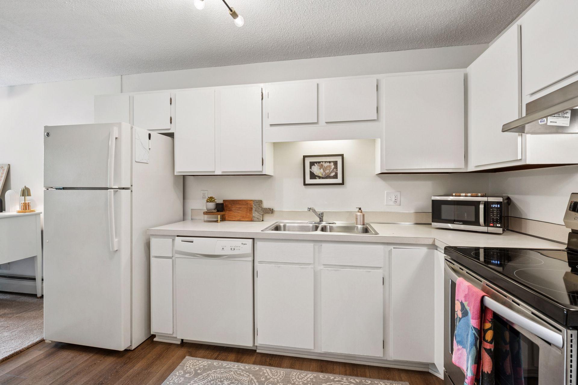 7501 W 101st Street Unit: 305