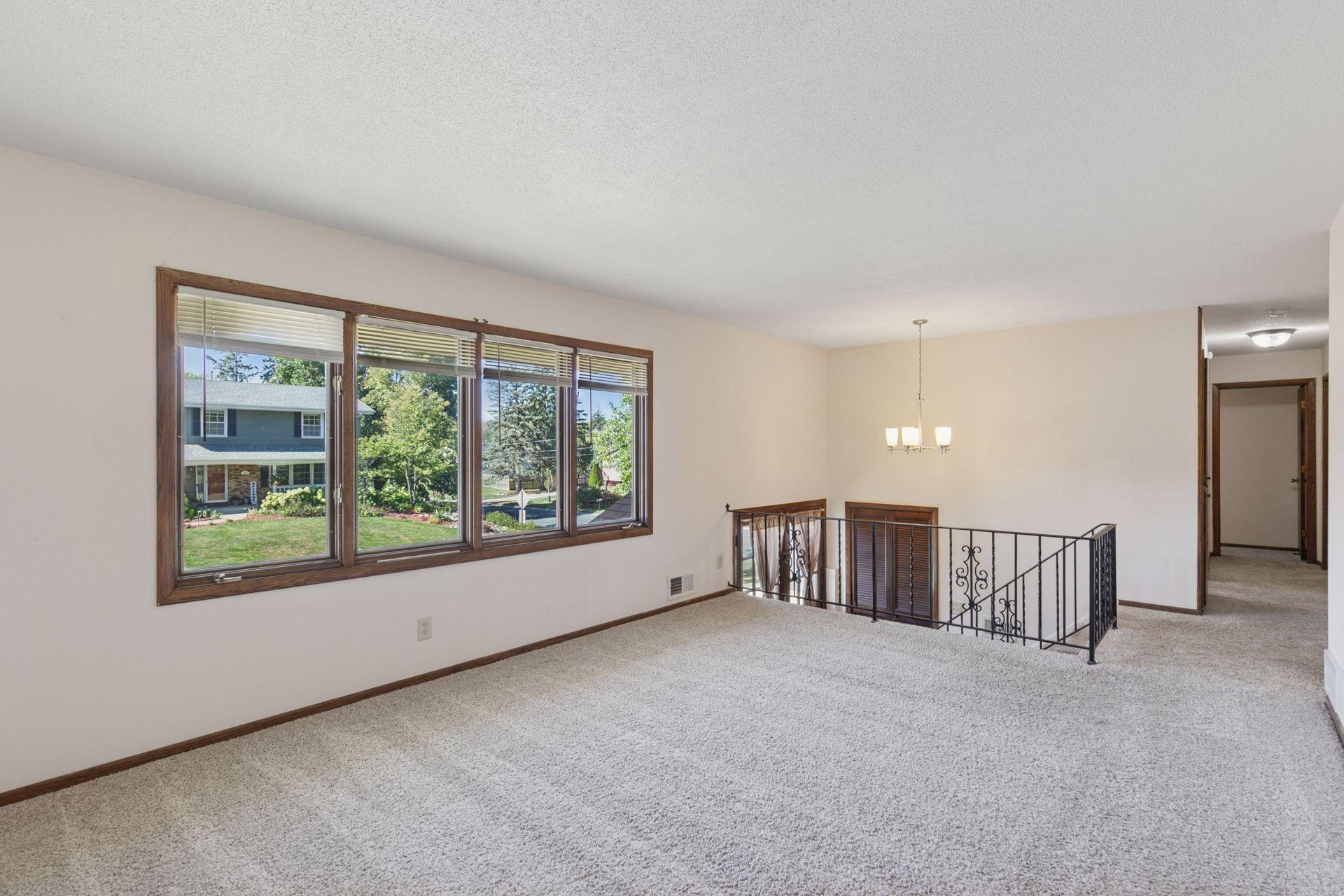 4424 Decatur Avenue N