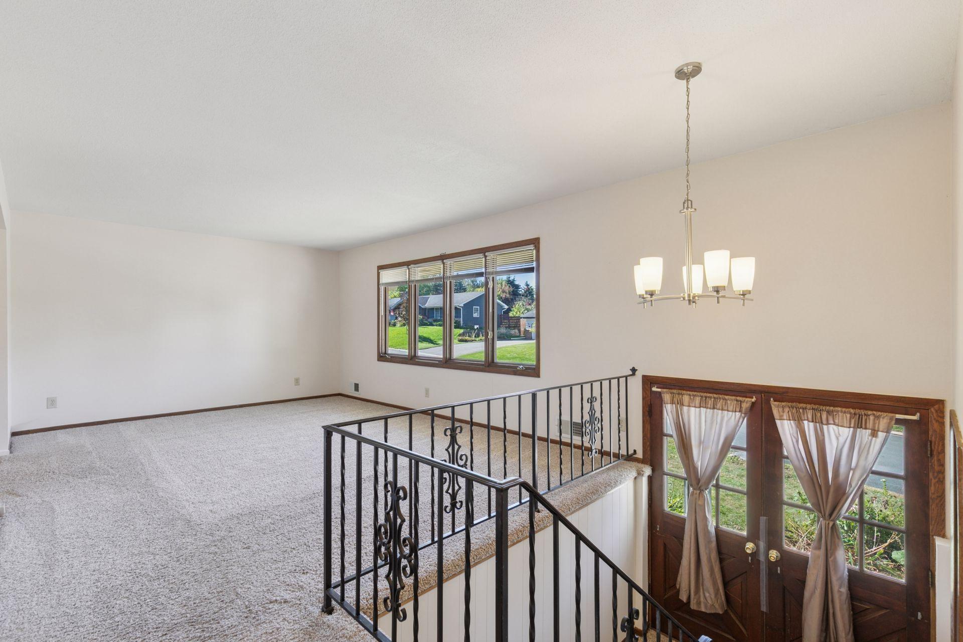 4424 Decatur Avenue N