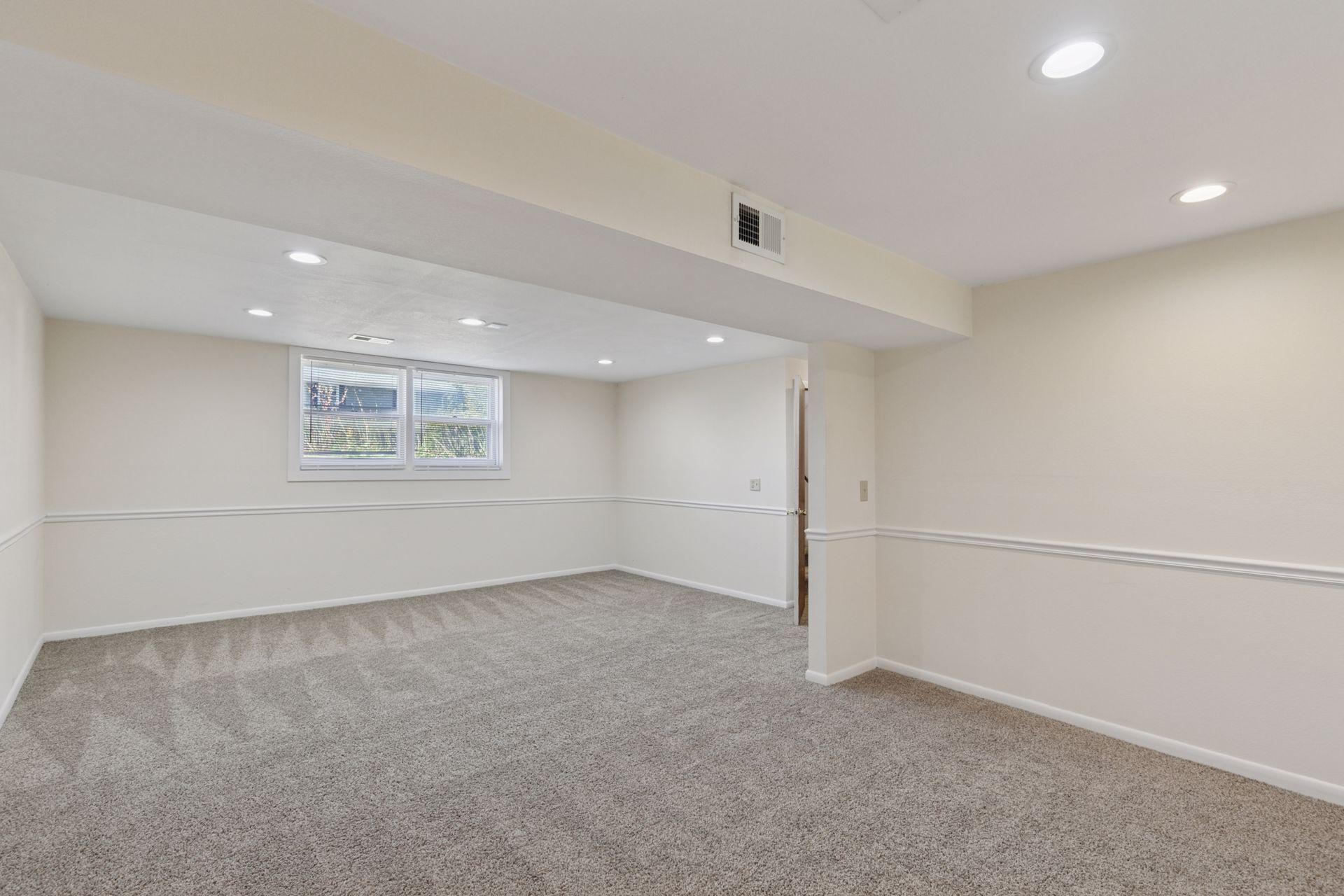 4424 Decatur Avenue N