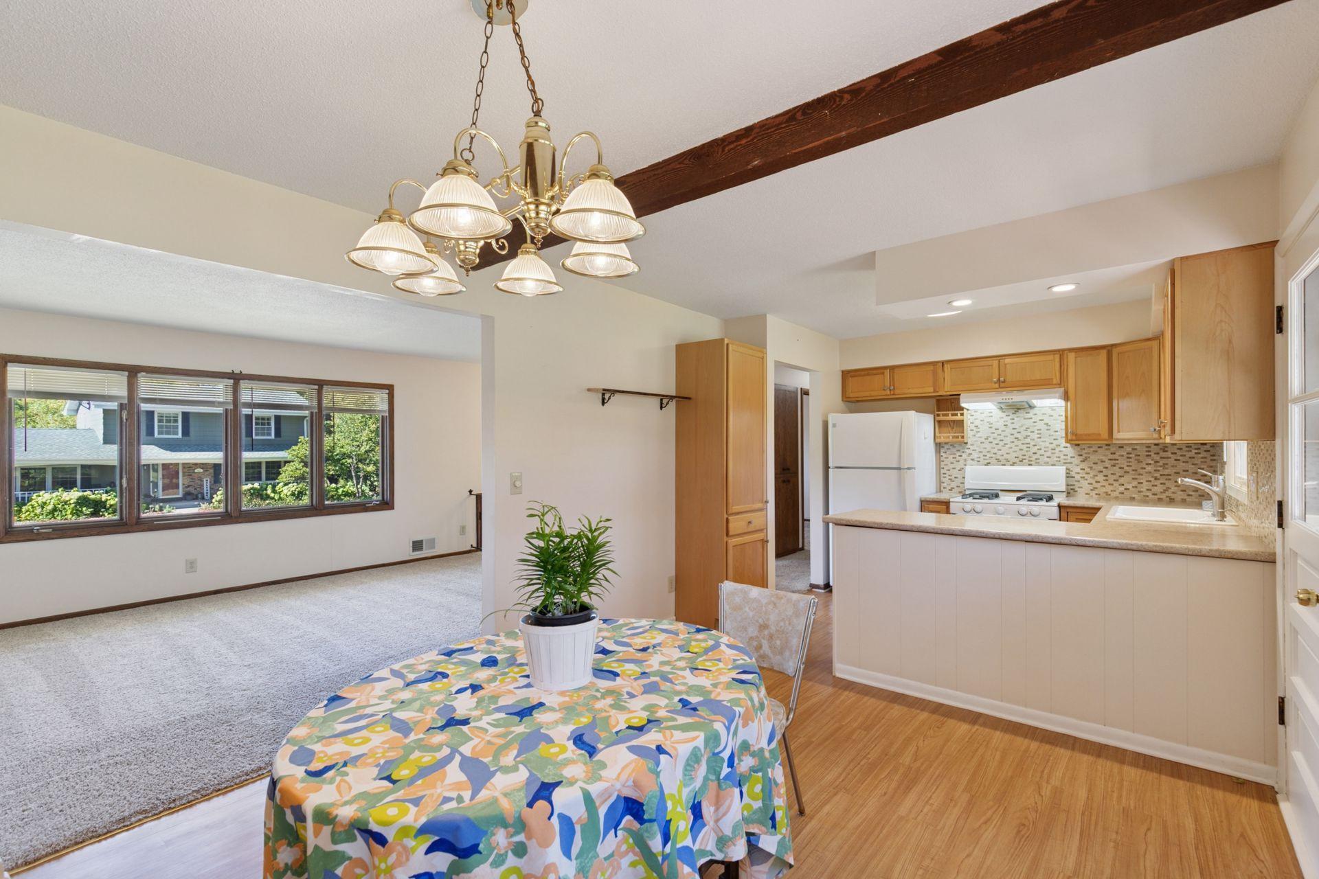 4424 Decatur Avenue N