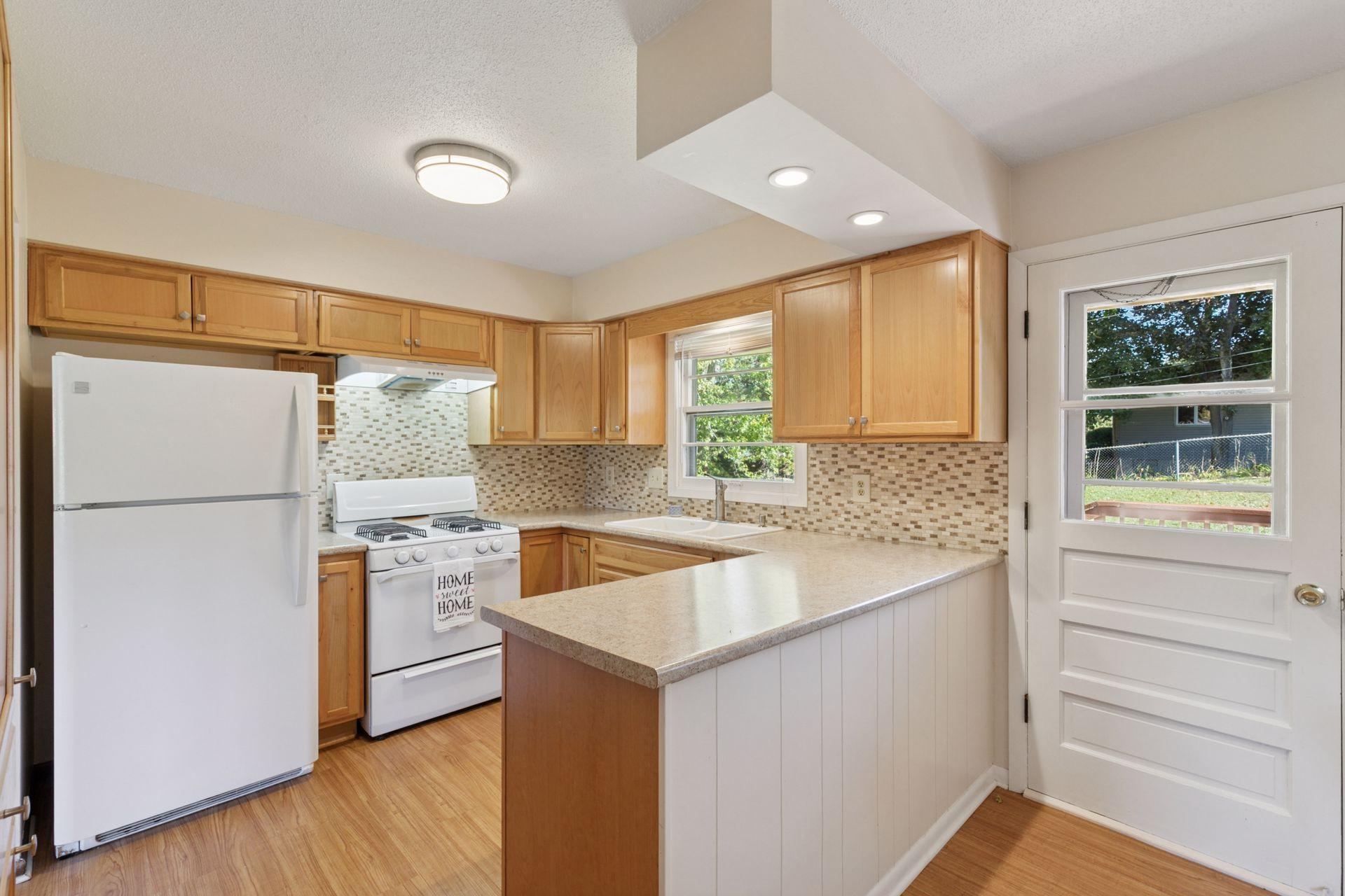 4424 Decatur Avenue N