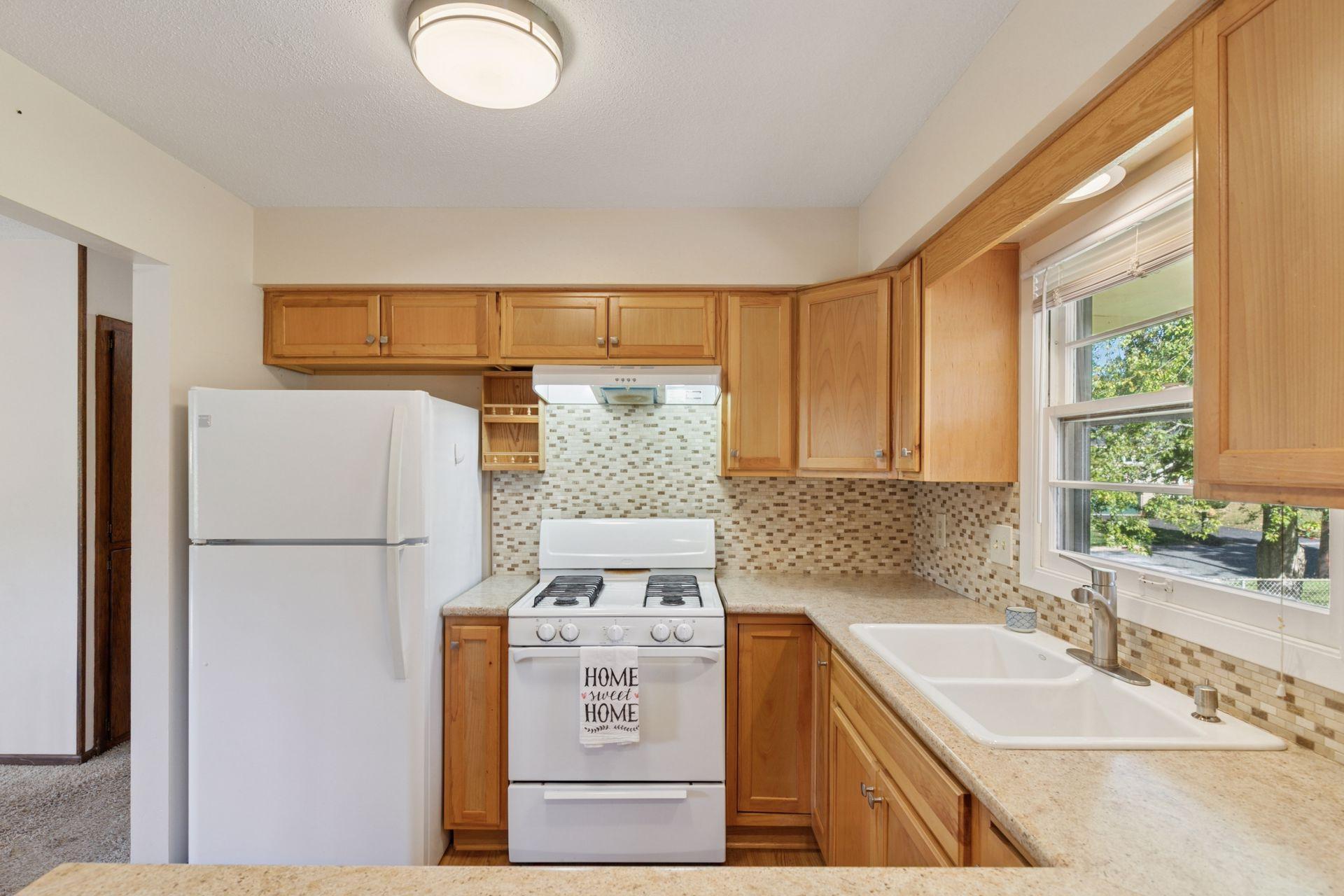 4424 Decatur Avenue N