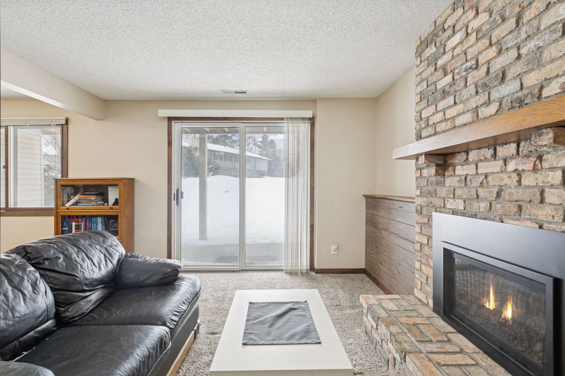 4487 Churchill Street