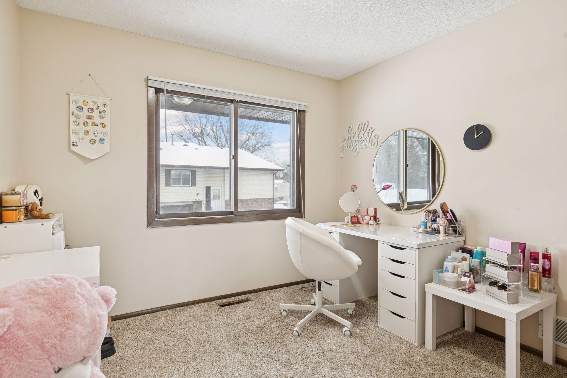 4487 Churchill Street