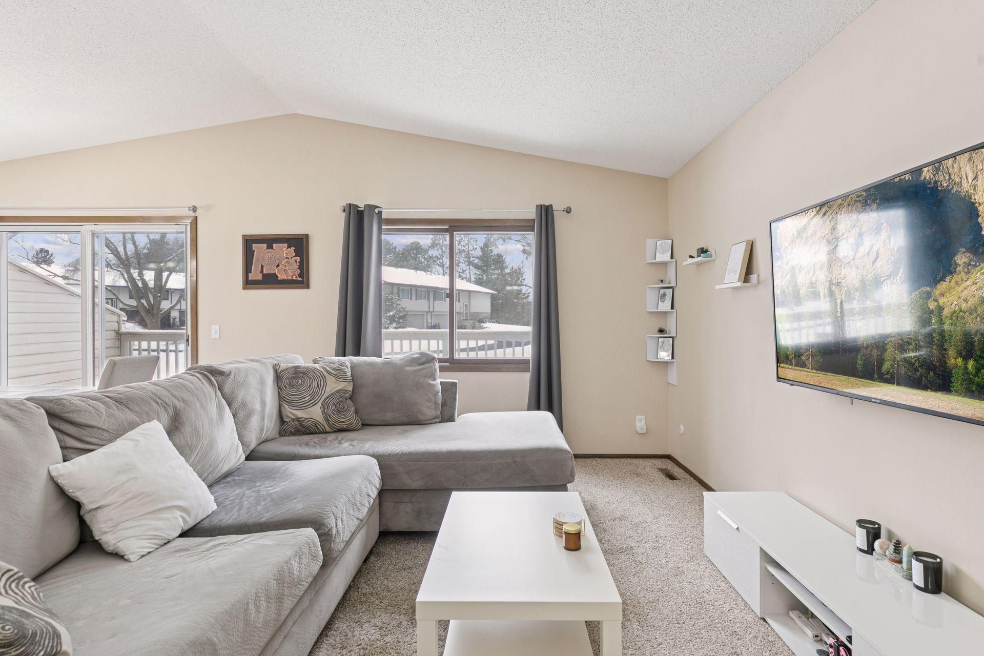 4487 Churchill Street