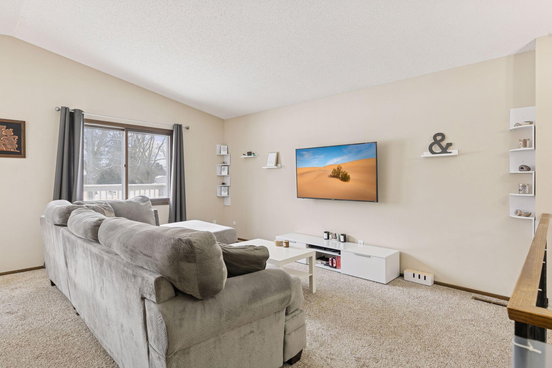 4487 Churchill Street