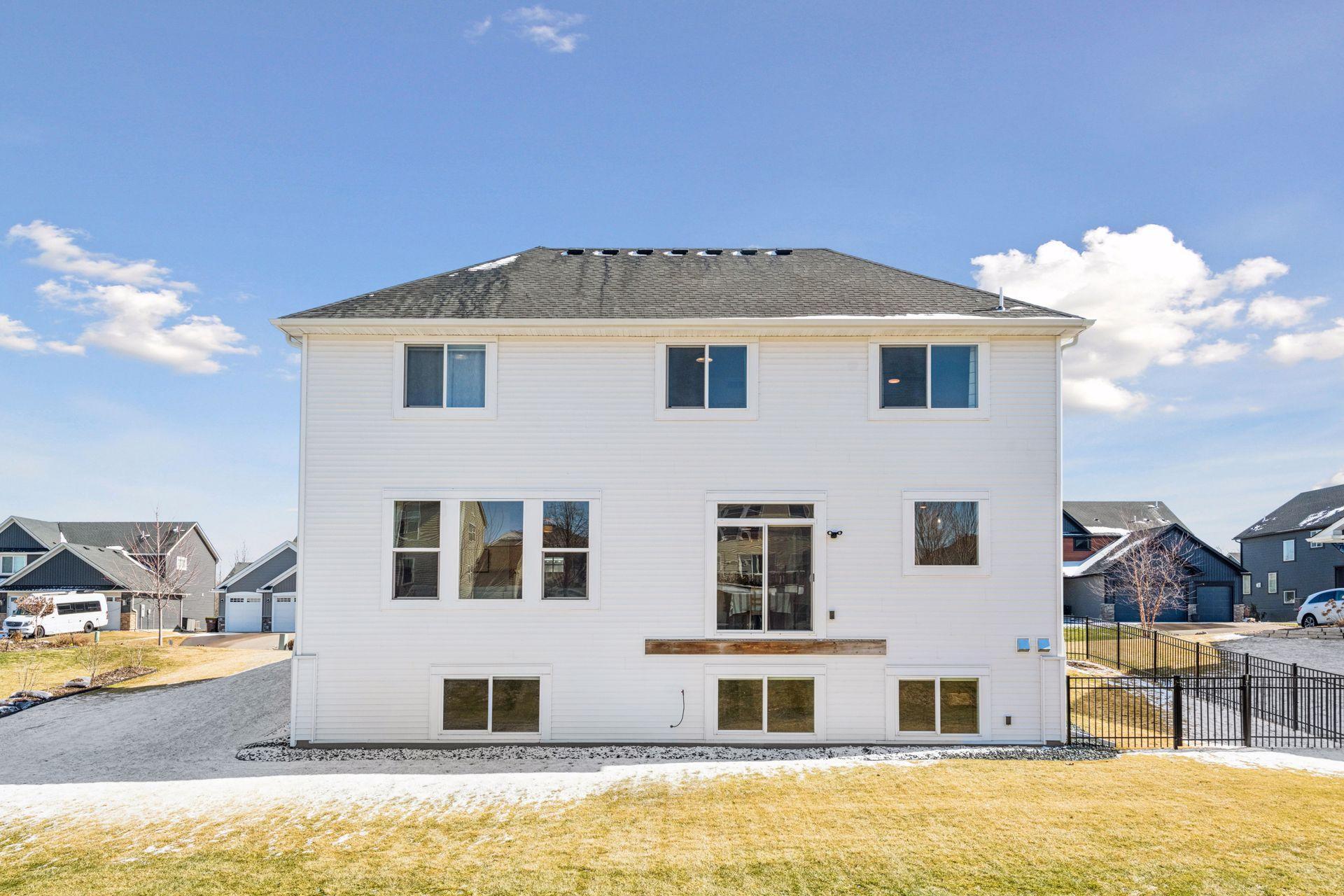 17826 Meadows Way SE