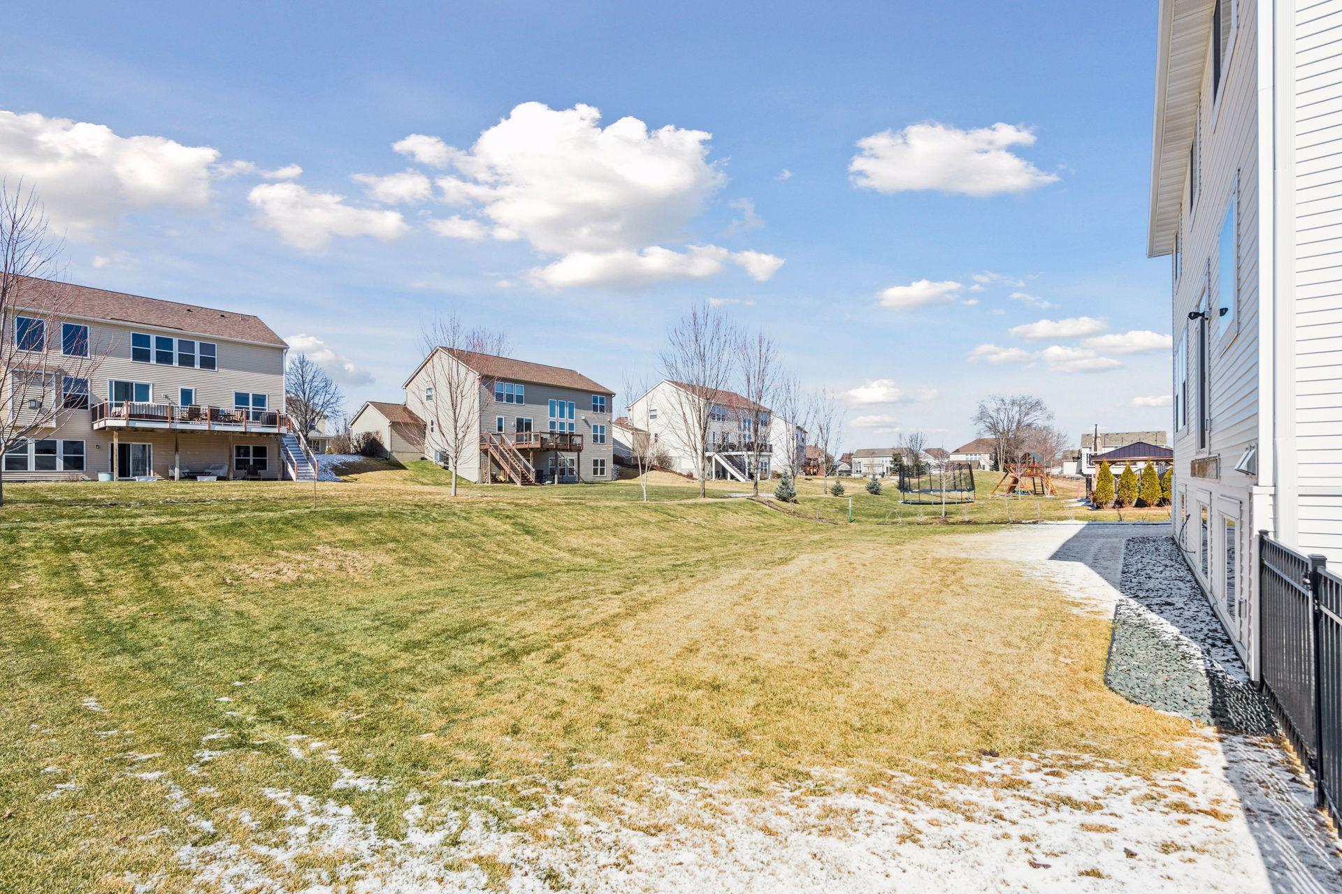 17826 Meadows Way SE