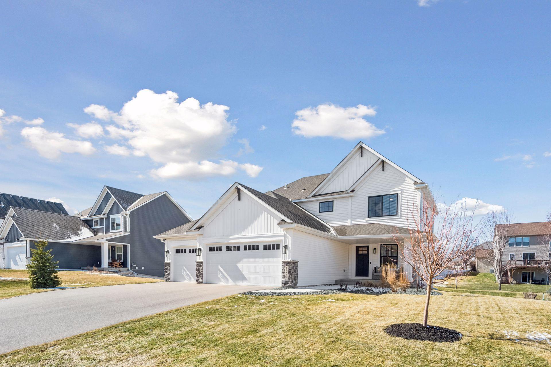 17826 Meadows Way SE