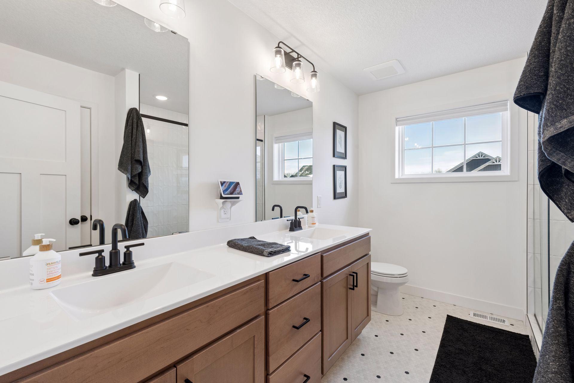 17826 Meadows Way SE