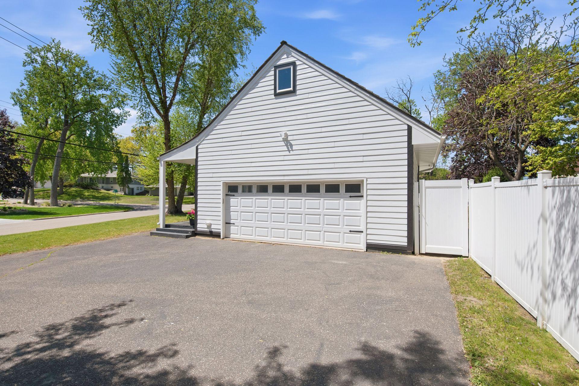 4850 W 64th Street