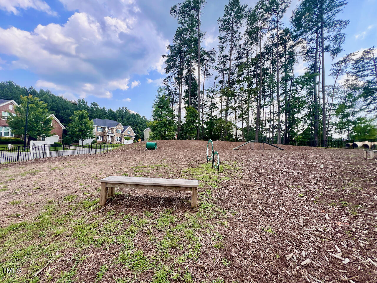 533 Kings Lake Way